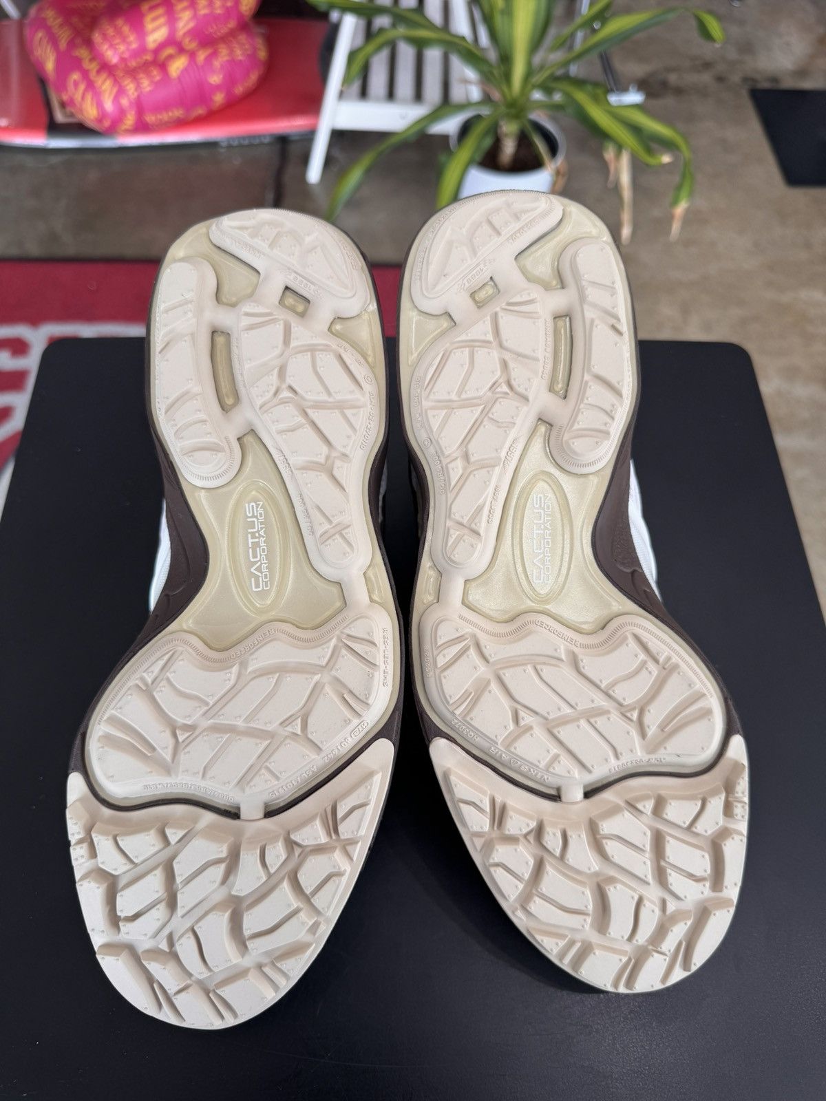 Nike × Travis Scott Nike Zoom Field Jaxx Travis Scott Light Chocolate SZ 9(2025) Size US 9 / EU 42 - 8 Thumbnail