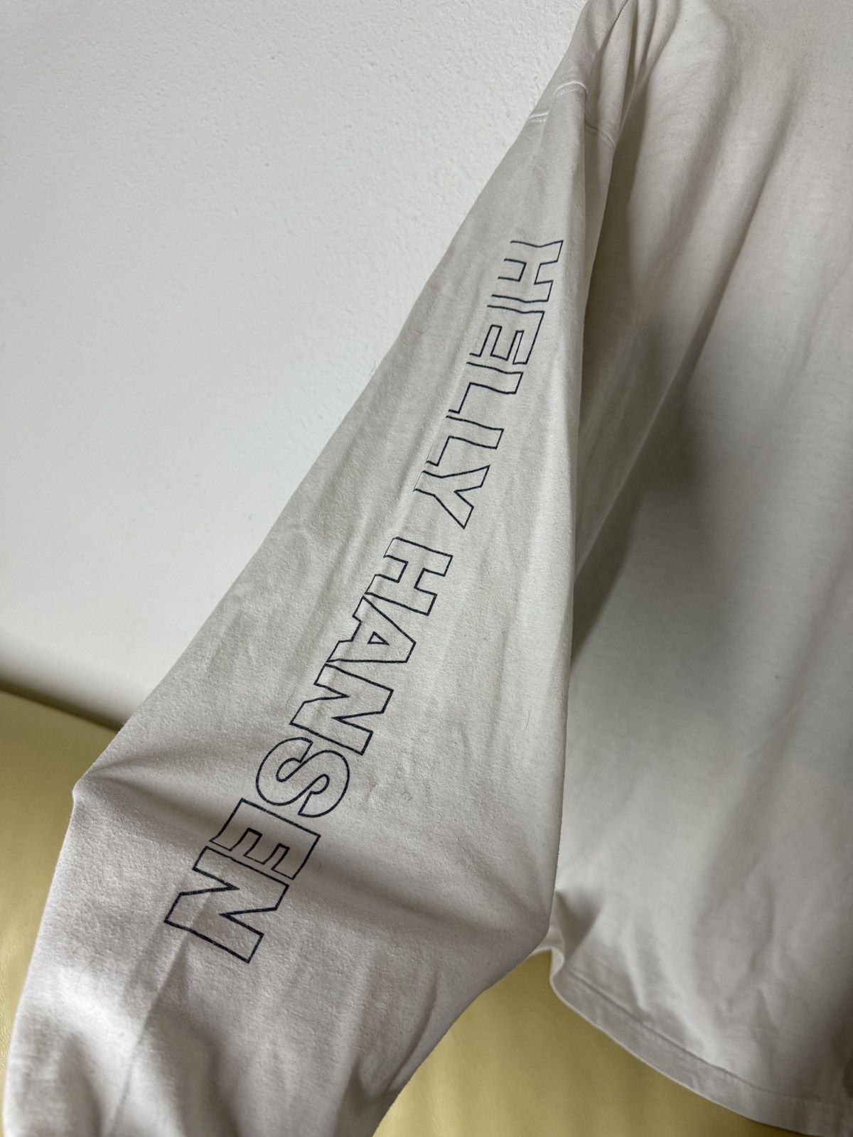 Helly Hansen Vintage Helly Hansen 90s Boxy longsleeve tshirt Size US M / EU 48-50 / 2 - 11 Thumbnail