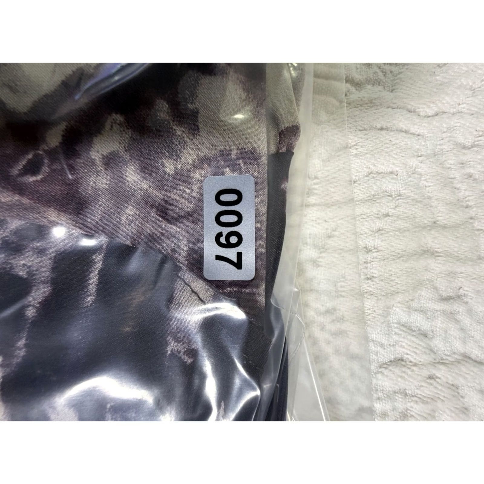 Vintage AG Adriano Goldschmied 100% Silk Tie Dye Ruffle Blouse - Plum/Purple M Women Shirt Size M / US 6-8 / IT 42-44 - 8 Thumbnail