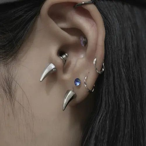 Other Silver Fang Earrings Set Size ONE SIZE - 2 Thumbnail