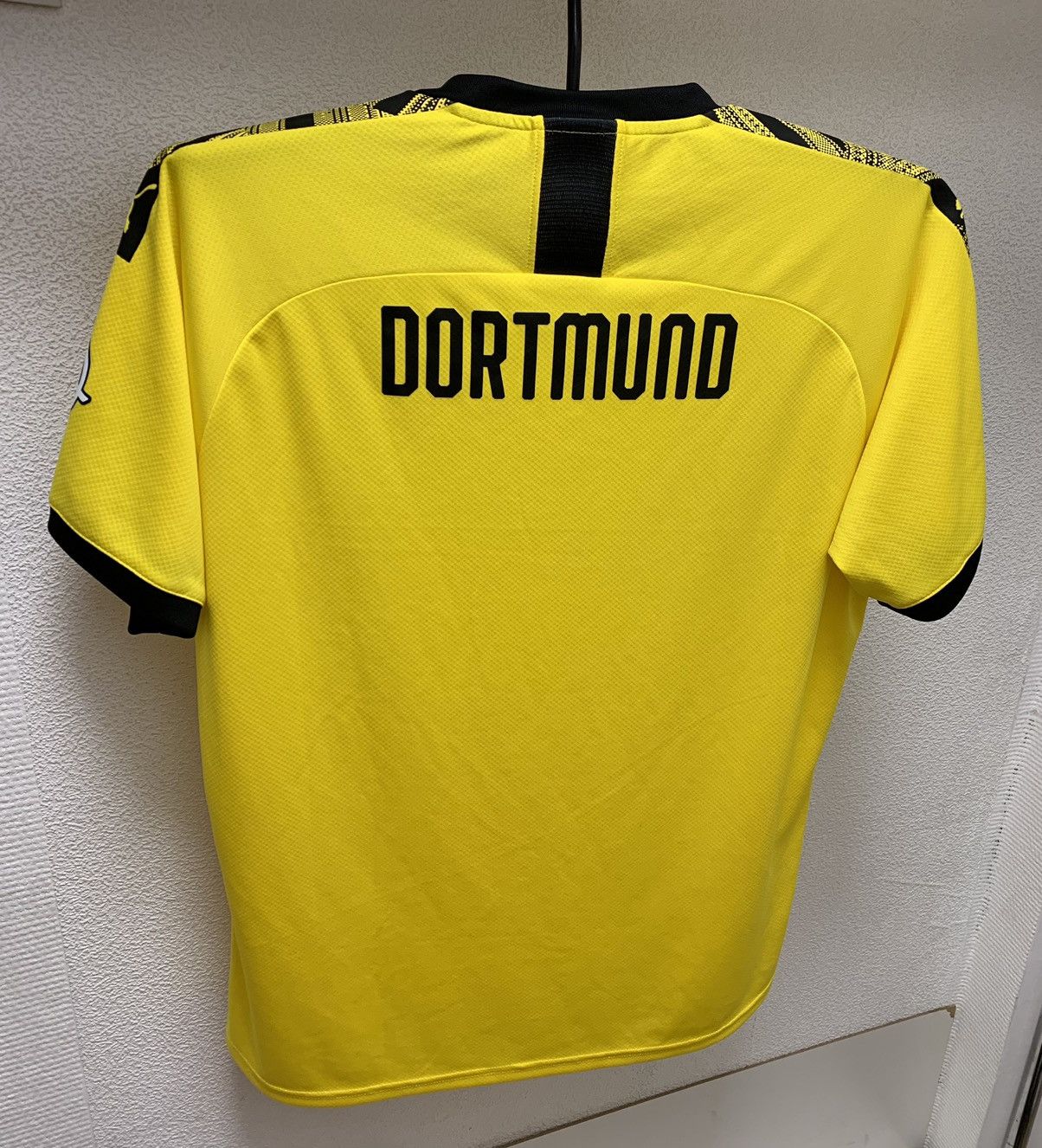Puma Borrusia Dortmund BVB soccer jersey Xl sz Econik Opel Puma Size US XL / EU 56 / 4 - 2 Thumbnail