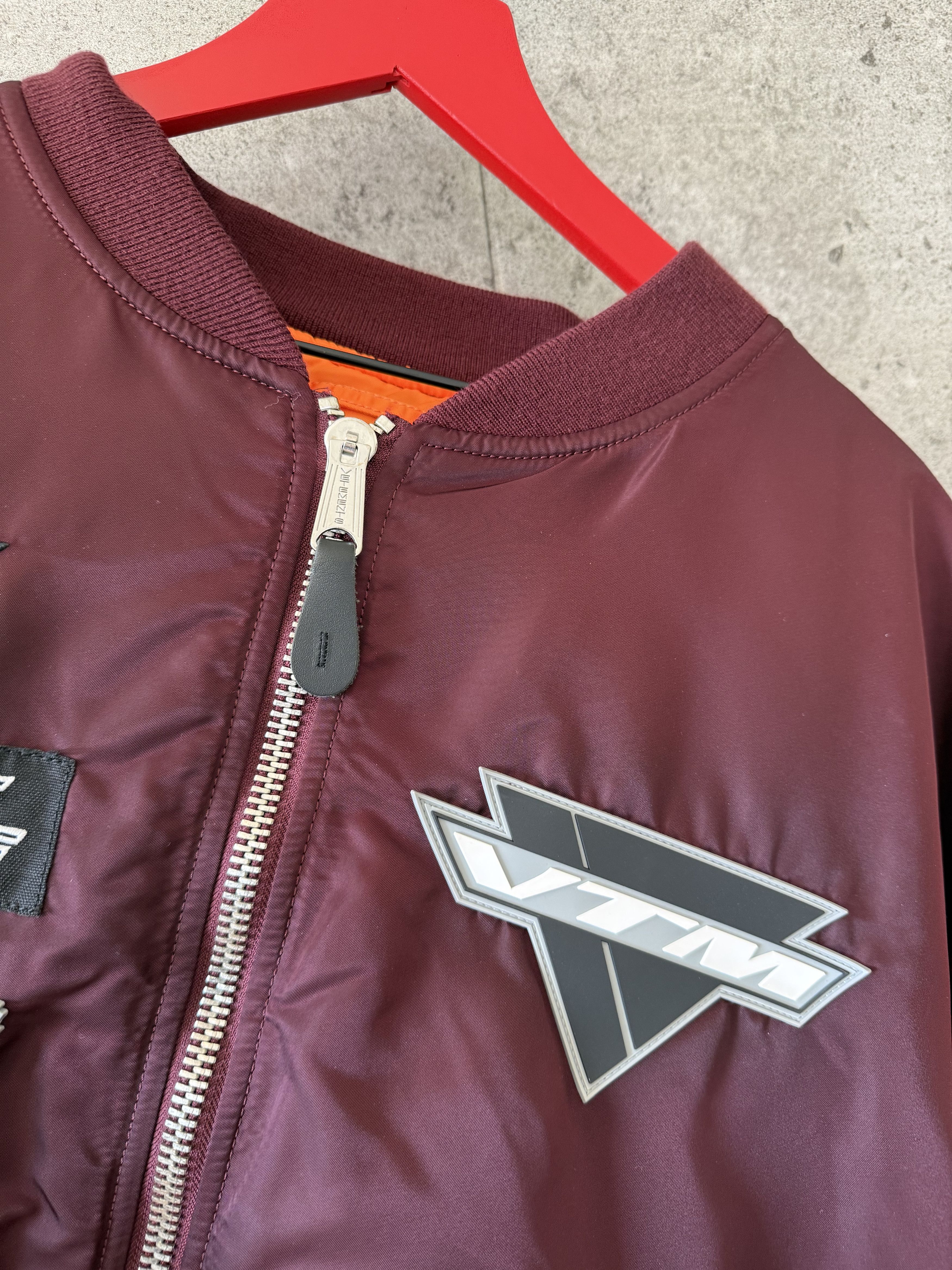 Alpha Industries × Vetements Vetements x Alpha industries sporting bomber jacket Size US S / EU 44-46 / 1 - 6 Thumbnail