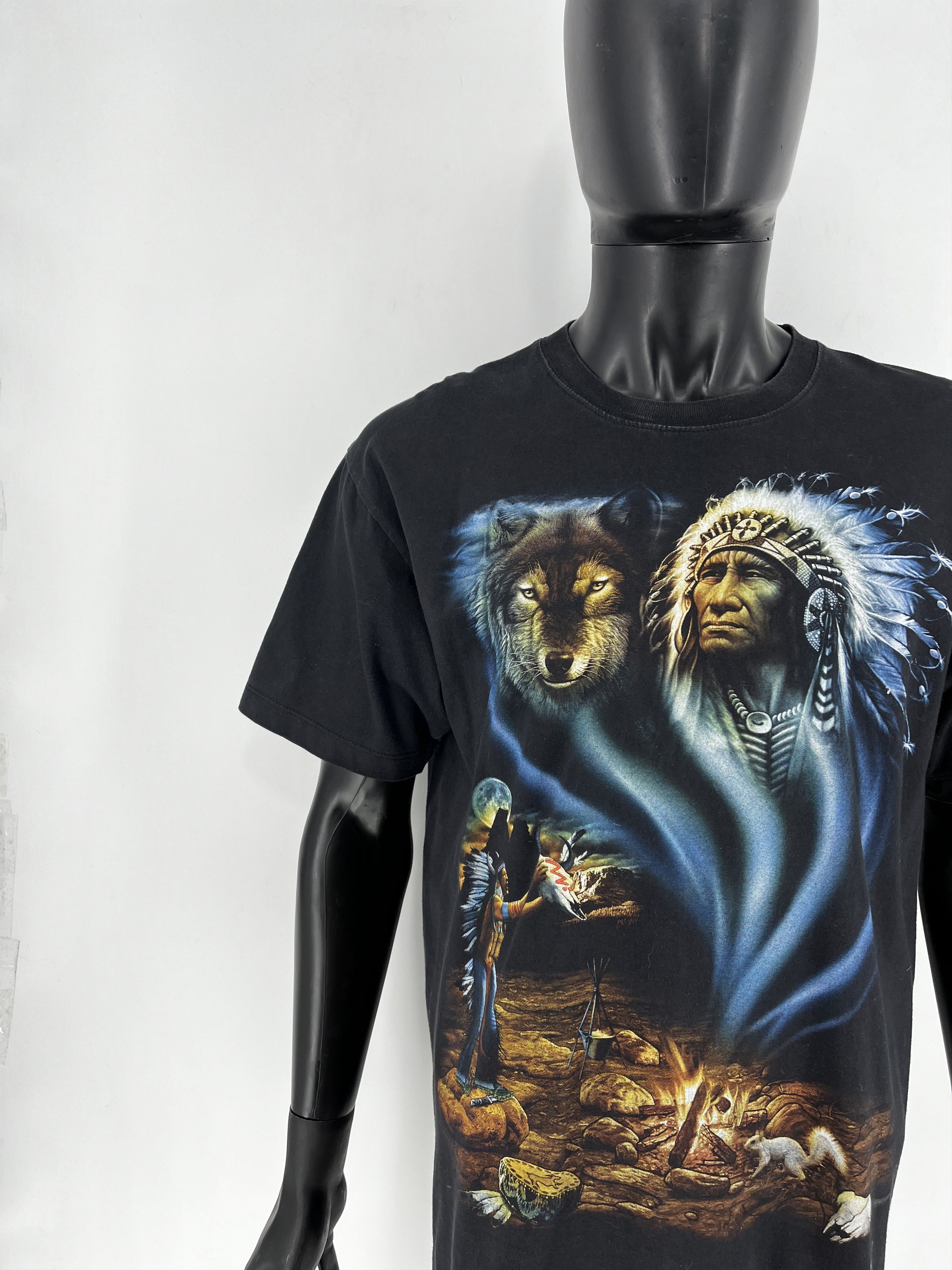 Band Tees Vintage Wild Indian Chief American Native Wolf heavy t-shirt Size US L / EU 52-54 / 3 - 6 Thumbnail