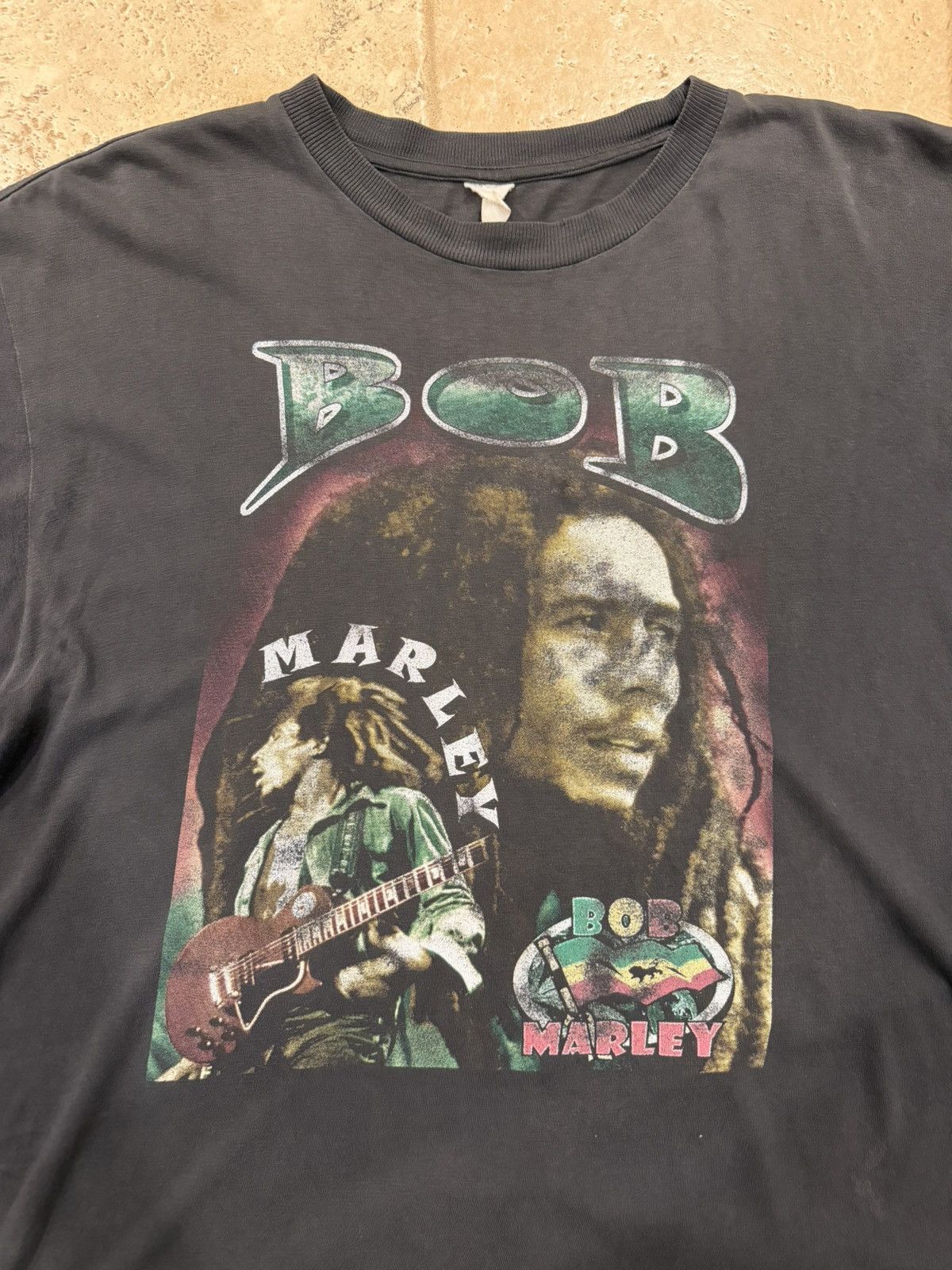 Vintage Vintage Bob Marley 90s One Love Memorial Faded T-Shirt Size US XXL / EU 58 / 5 - 6 Thumbnail