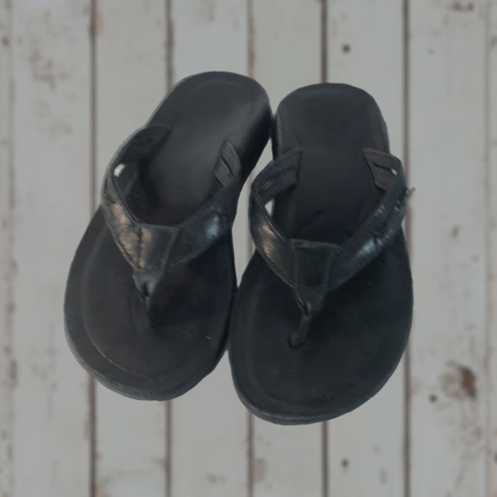 Chaco VINTAGE Chaco Leather Flip Flops Women’s Size 6 Casual Comfortable Flat Black Slides Size US 6 / IT 36 - 1 Thumbnail