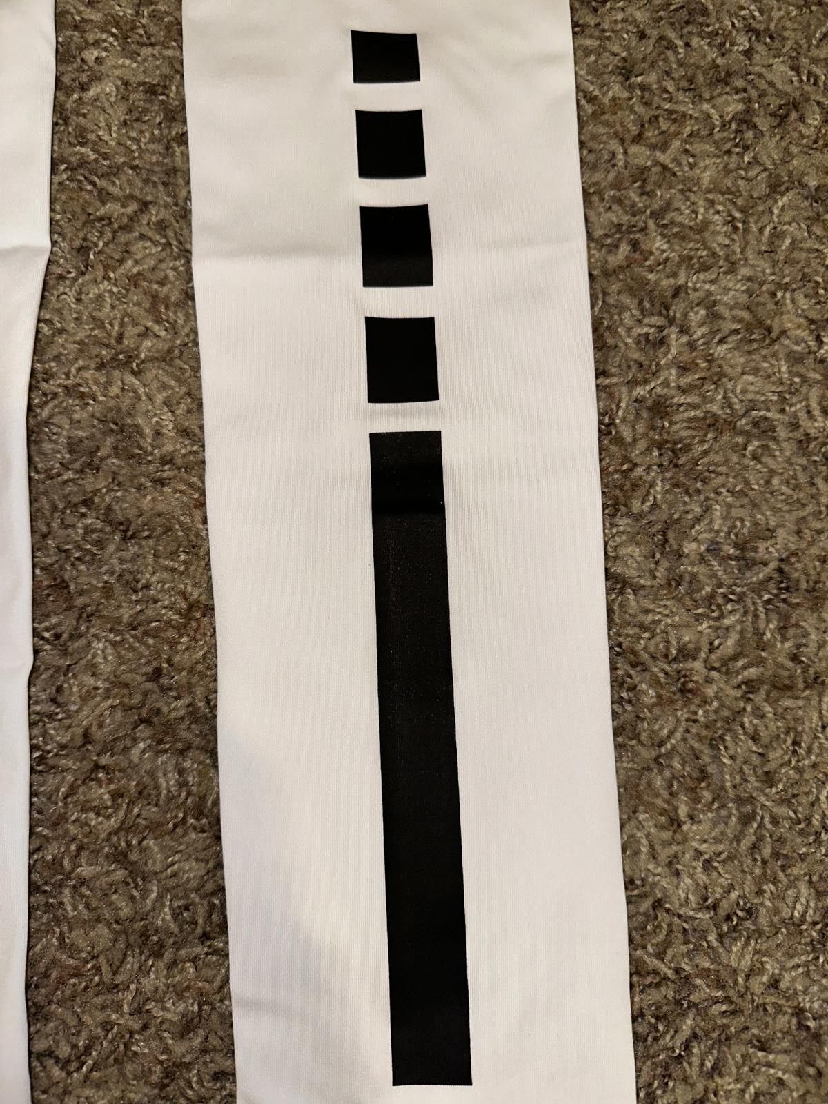Nike Nike Pro Elite White Sleeves 2.0 Size ONE SIZE - 11 Thumbnail