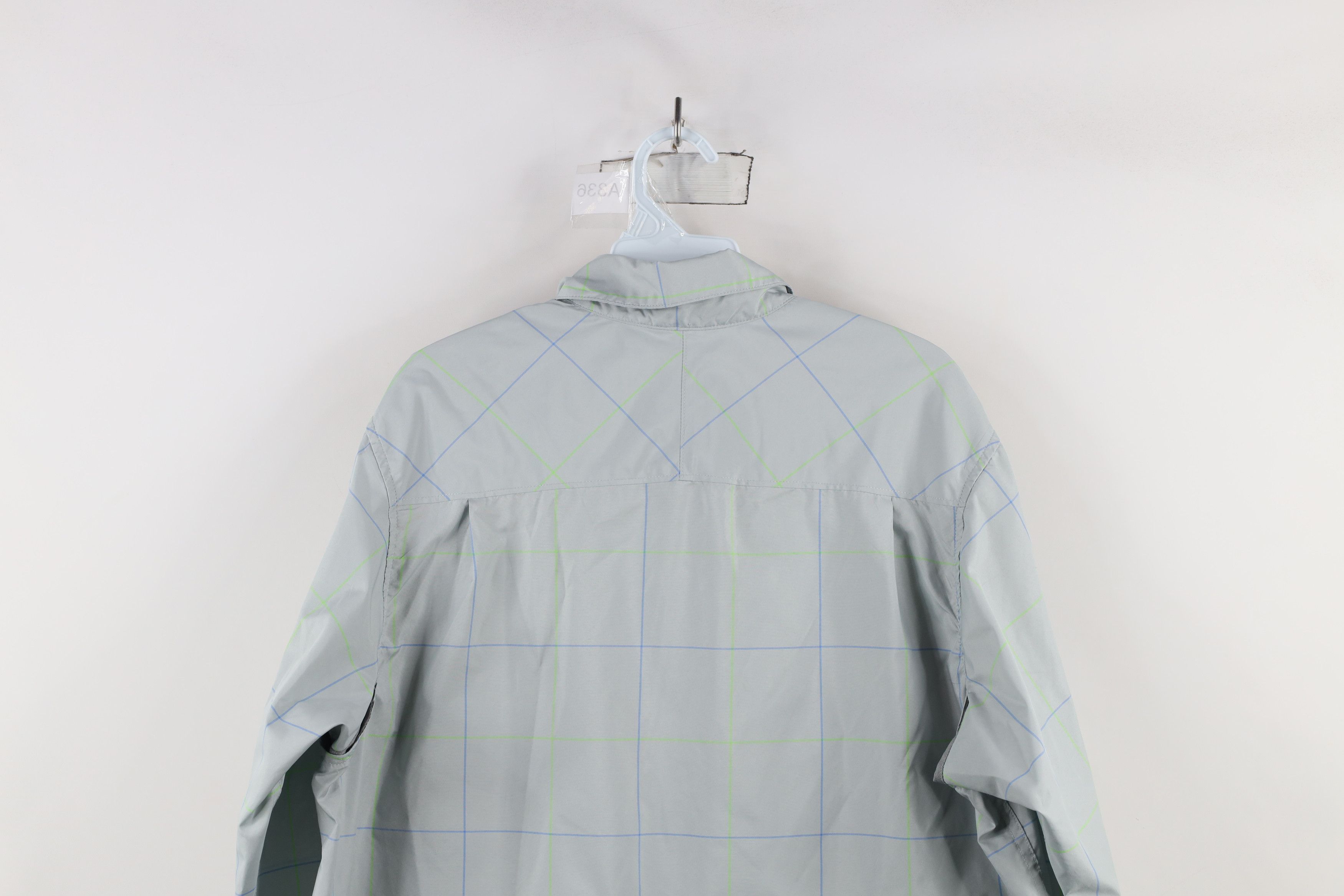 Under Armour × Vintage Under Armour Loose Tech Collared Button Shirt Gray Plaid Size US M / EU 48-50 / 2 - 13 Thumbnail