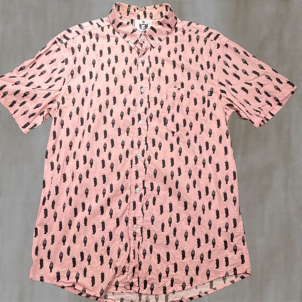 Vintage Creepy Co. Shirt Mens Medium Dracula Bela Lugosi Horror Short Sleeve Button Up Pink Pattern Graphic Print Halloween Vintage: No Size US M / EU 48-50 / 2 - 1 Thumbnail