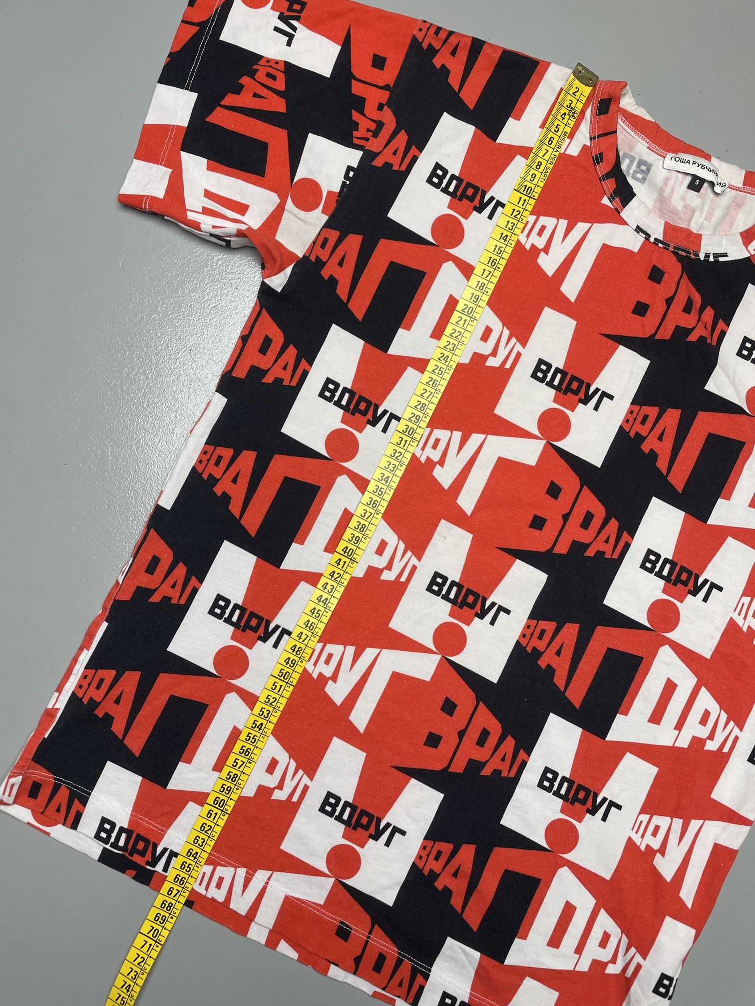 Gosha Rubchinskiy Gosha Rubchinskiy A/W 2018 "Friend Suddenly Enemy" t-shirt Size US S / EU 44-46 / 1 - 9 Thumbnail
