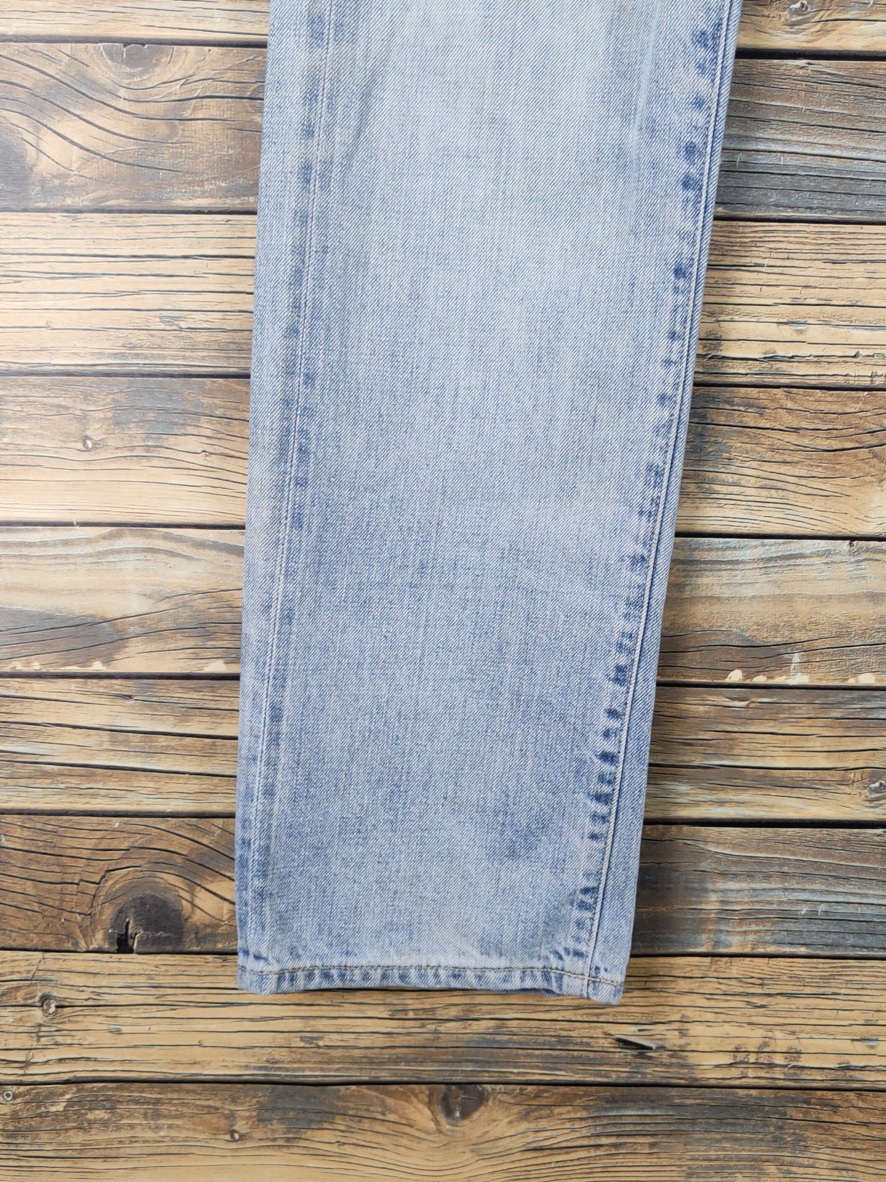 Japanese Brand Uniqlo Blue faded selvedge Distressed Ripped denim #W1493 Size US 32 / EU 48 - 4 Thumbnail