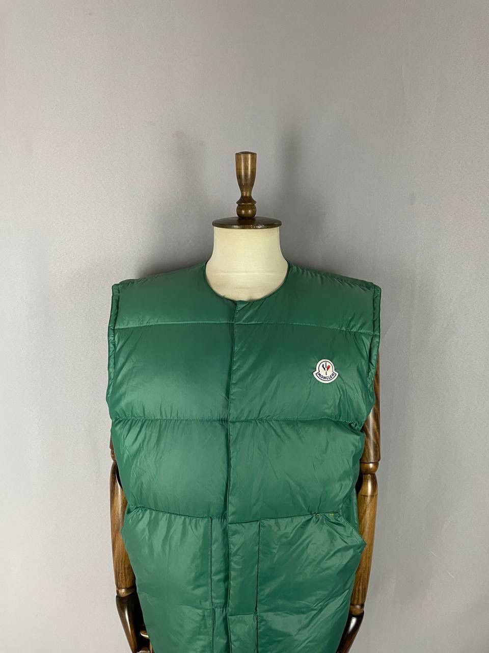 Moncler Moncler Down Vest Jacket Vintage Green 1990s Size US M / EU 48-50 / 2 - 2 Thumbnail