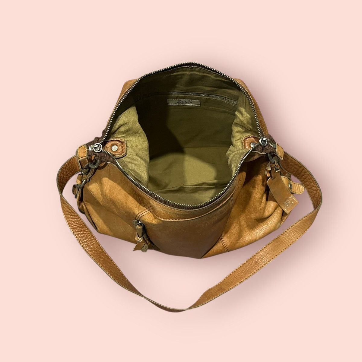 Dakota Grizzly × Japanese Brand × Leather VINTAGE DAKOTA JAPAN LEATHER CROSSBODY SHOULDER SLING BAG Size ONE SIZE - 22 Thumbnail