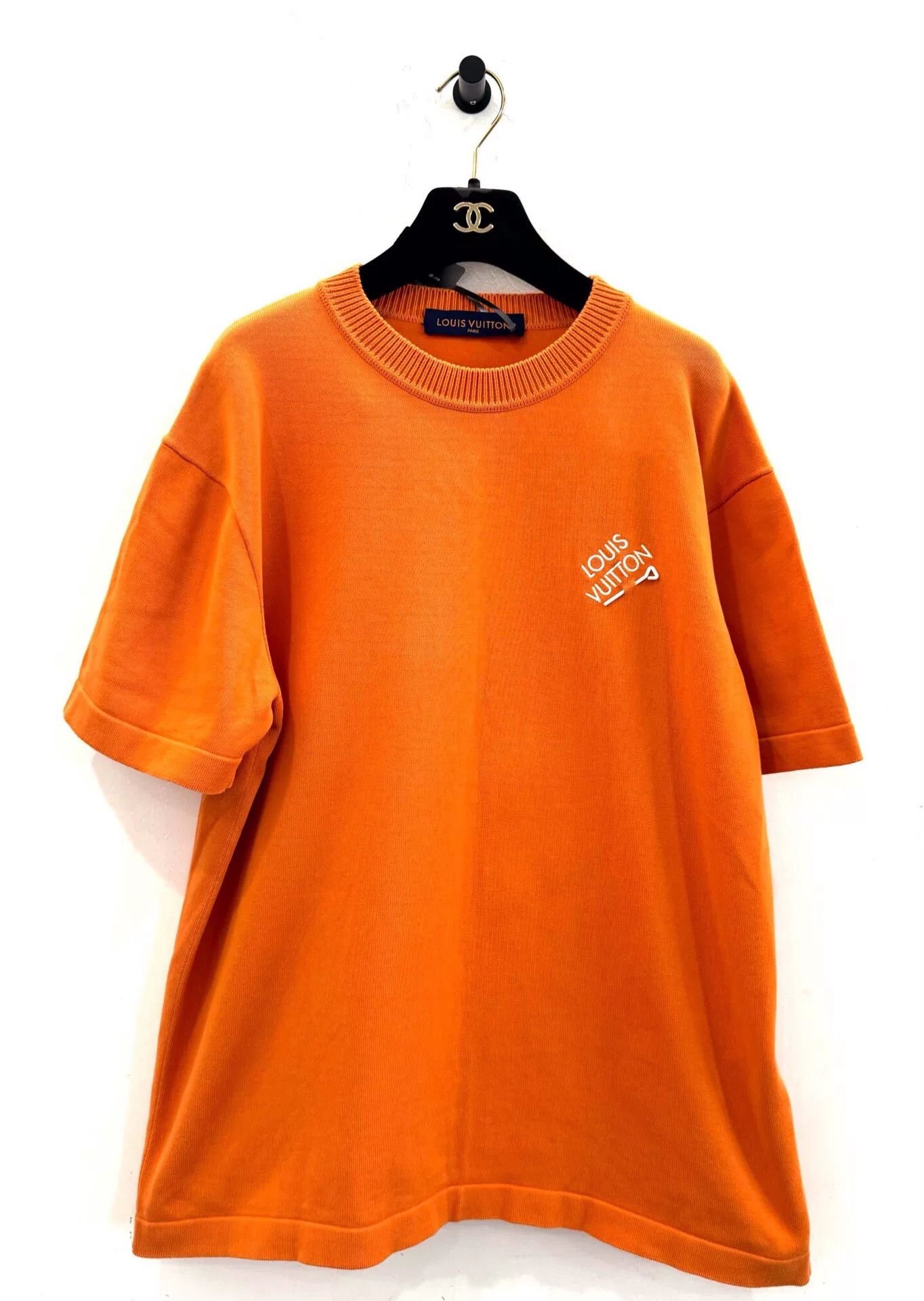 Louis Vuitton Louis Vuitton Orange Embroidered Logo Men's Tee Size US M / EU 48-50 / 2 - 1 Thumbnail