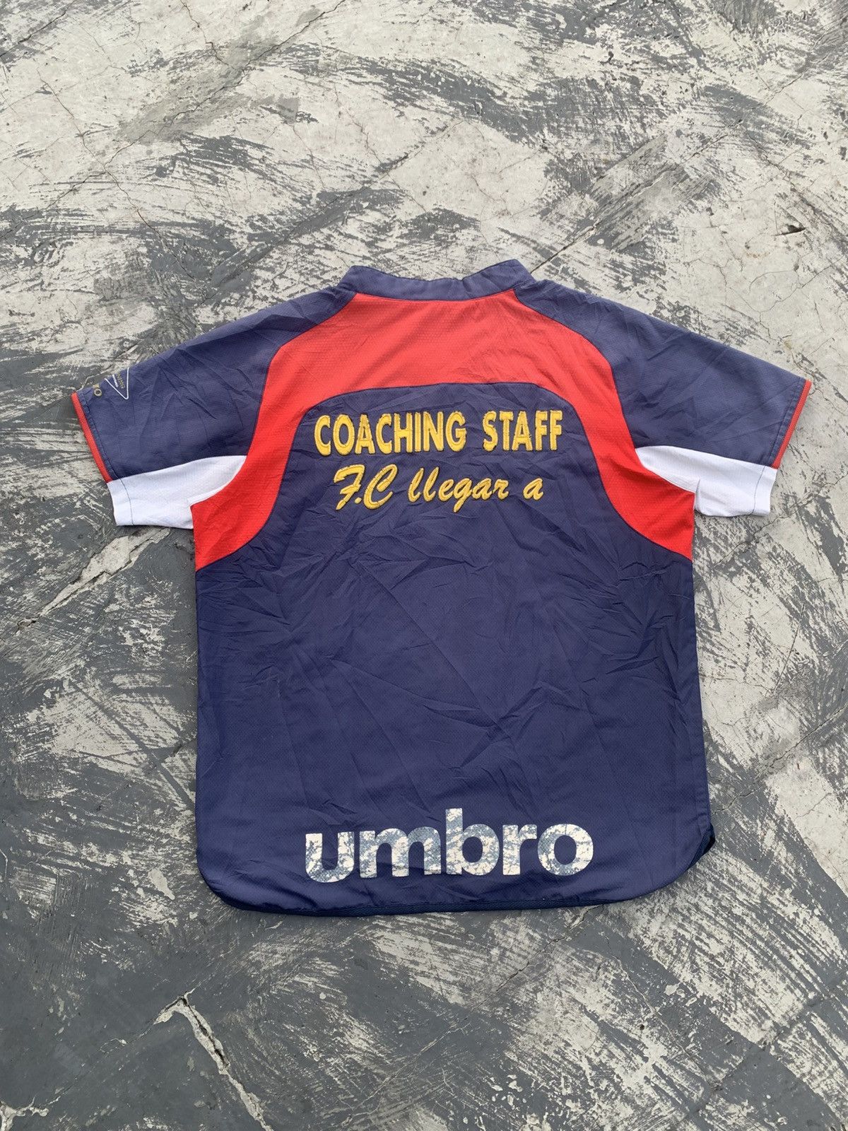 Umbro Vtg Umbro World Cup Logo Center Coaching Staff FC Ilegar a Size US XL / EU 56 / 4 - 2 Thumbnail