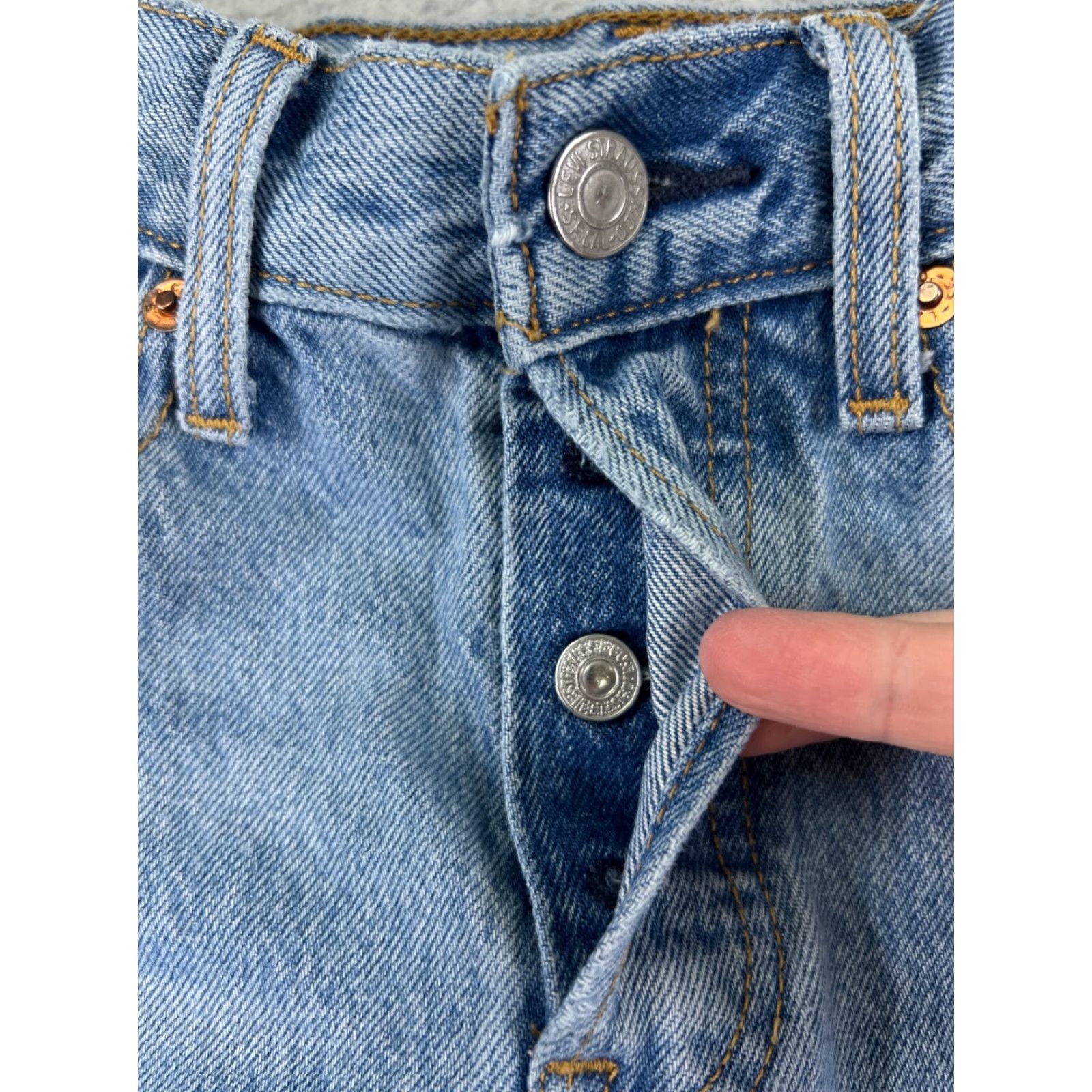 Levi's Levi's Wedgie Fit Jeans Blue Denim Women's Regular 24 Mid Rise Straight Stretch Distressed Casual Size 42" / US 20 - 5 Thumbnail