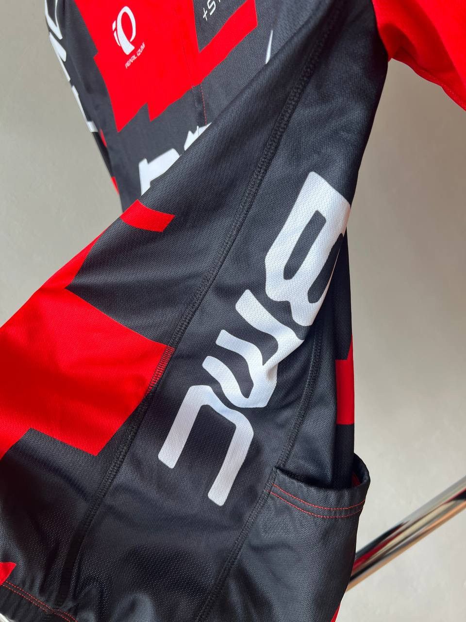 GOREWEAR BMC SWITZERLAND RARE PRO VERSION CYCLING BIKE MENS JACKET L Size US L / EU 52-54 / 3 - 10 Thumbnail