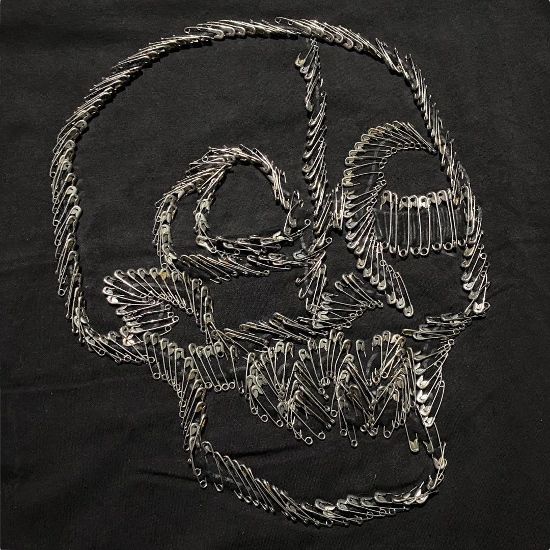 Kolor Kolor japan skull outline safety pins black tee Size S / US 4 / IT 40 - 2 Thumbnail