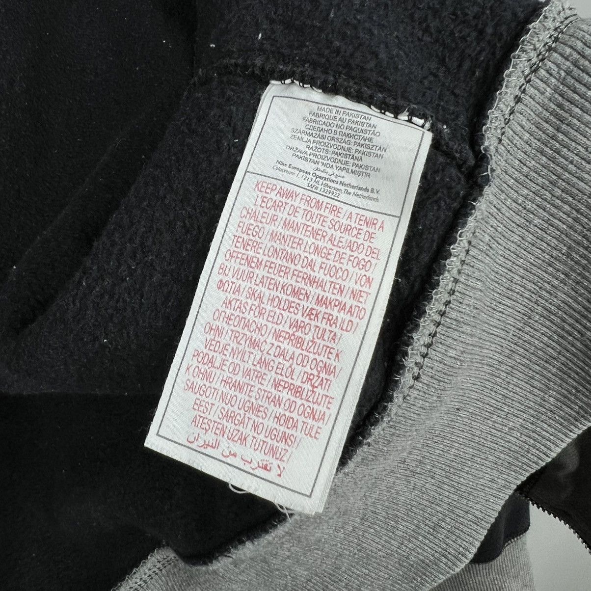 Nike × Vintage Nike vintage zip hoodie 2000s faded y2k Size US L / EU 52-54 / 3 - 4 Thumbnail