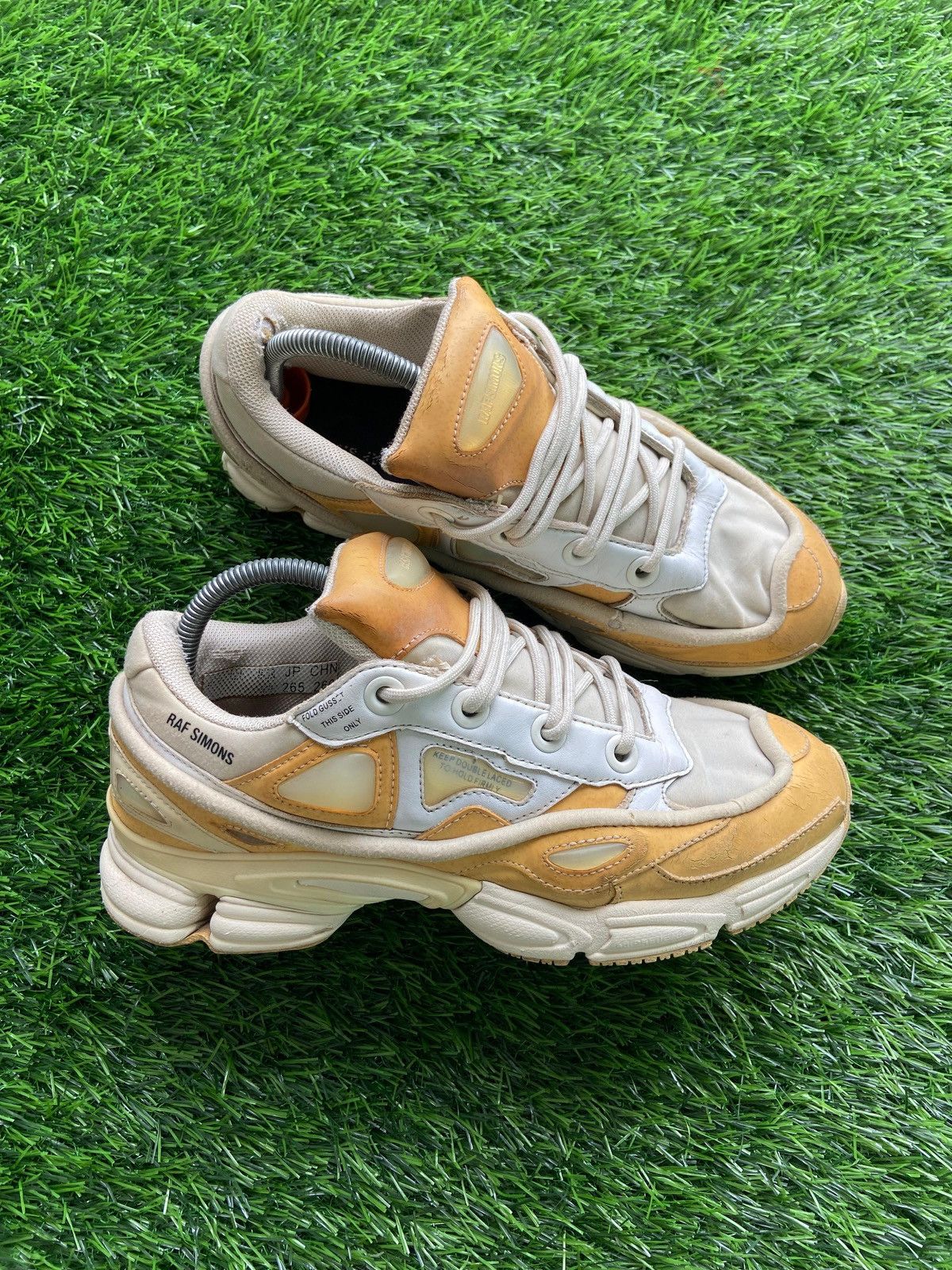 Adidas × Raf Simons Adidas Raf Simons Ozweego Bunny Cream 2017 Size US 8.5 / EU 41-42 - 4 Thumbnail