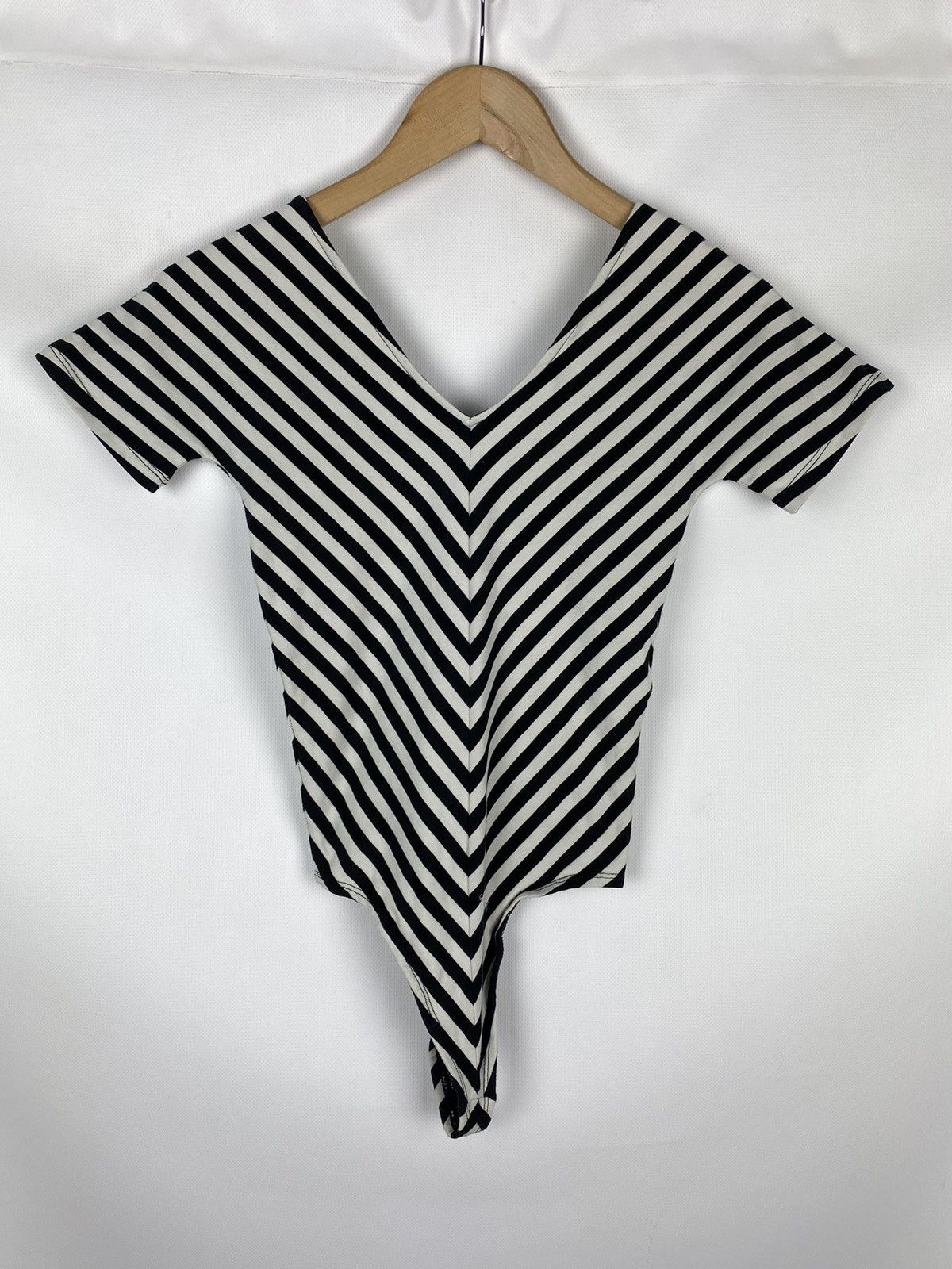 Allsaints × Japanese Brand Allsaints Keavey Stripe SS Bodysuit T Shirt size XS Size XS / US 0-2 / IT 36-38 - 3 Thumbnail