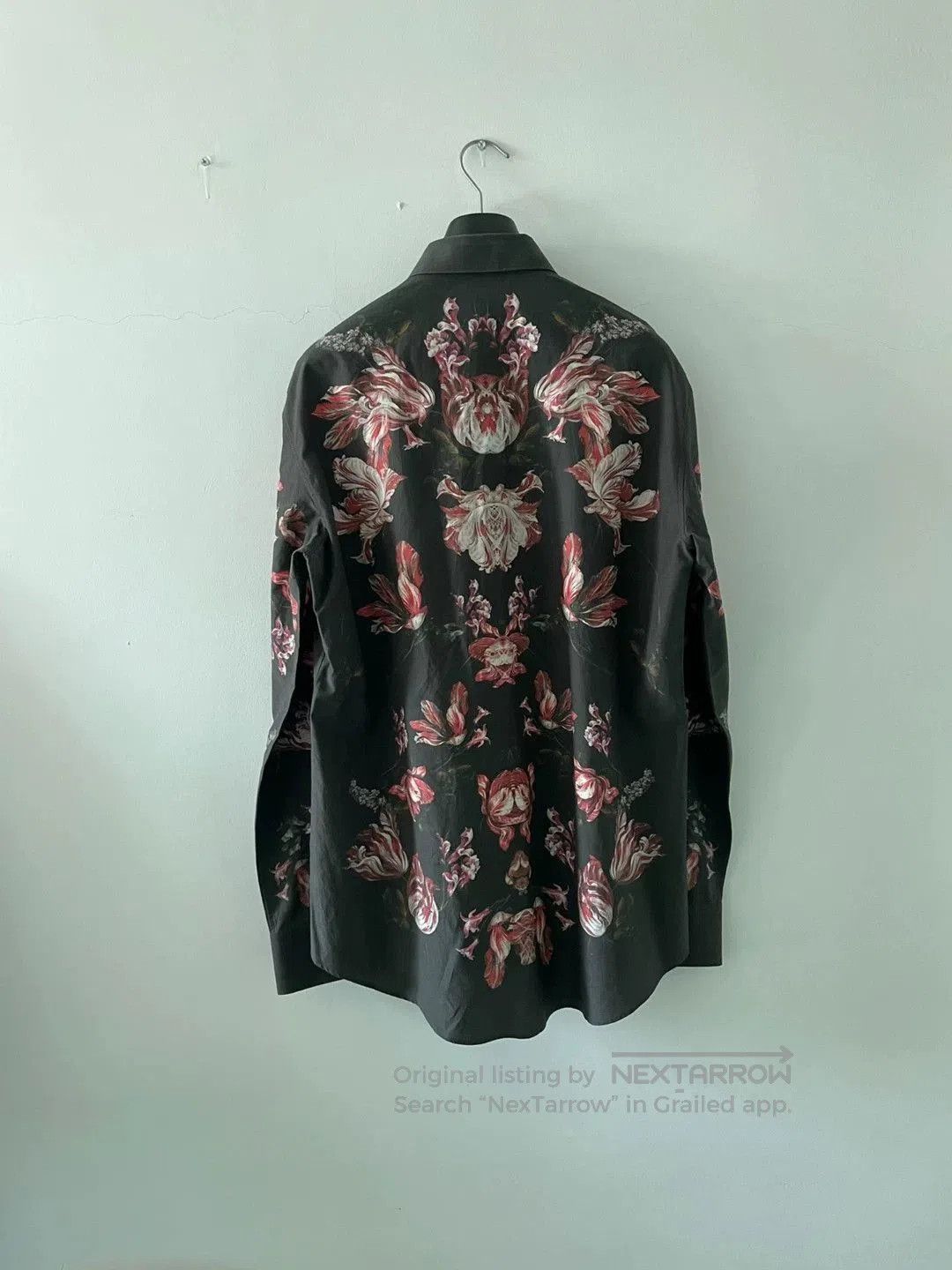Alexander McQueen Multi Floral Print Long Sleeve Button. Size US M / EU 48-50 / 2 - 7 Thumbnail