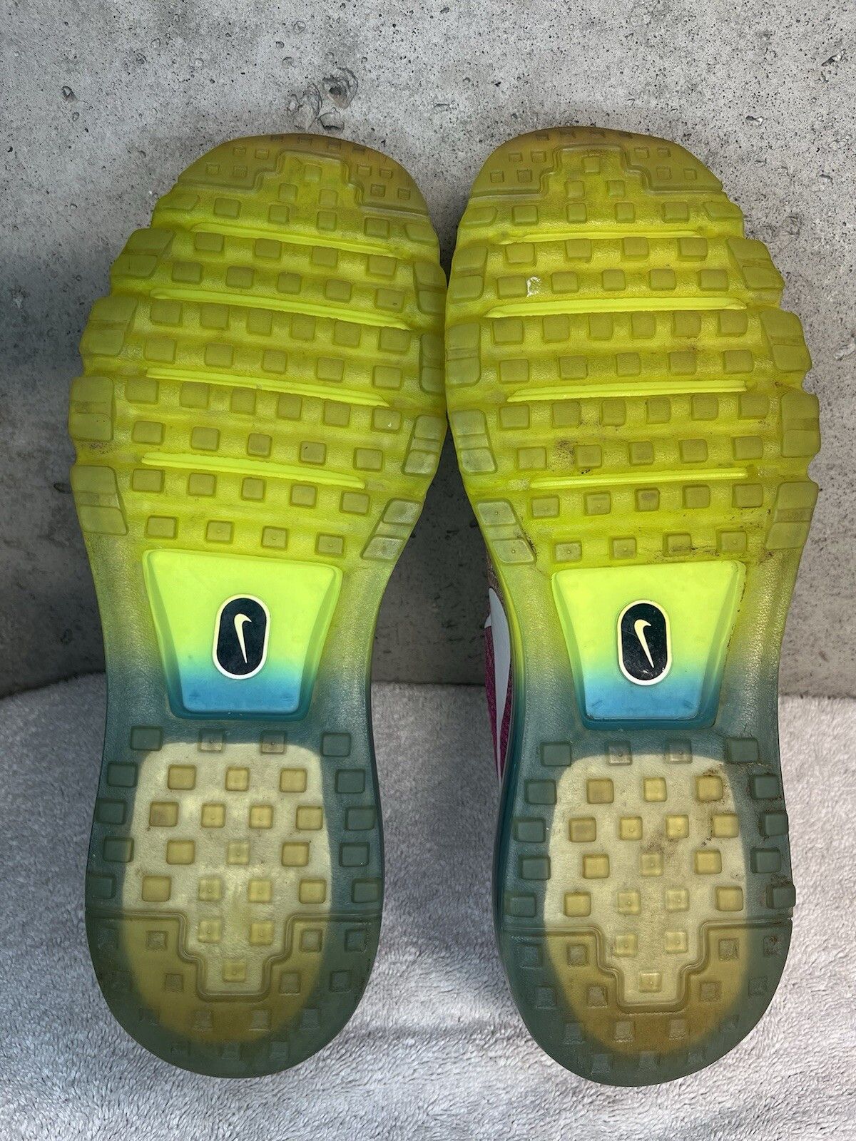Nike Nike Air Max Flyknit ID Pink Lime-Green Blue Running Sz 8.5 Size US 8.5 / EU 41-42 - 7 Thumbnail