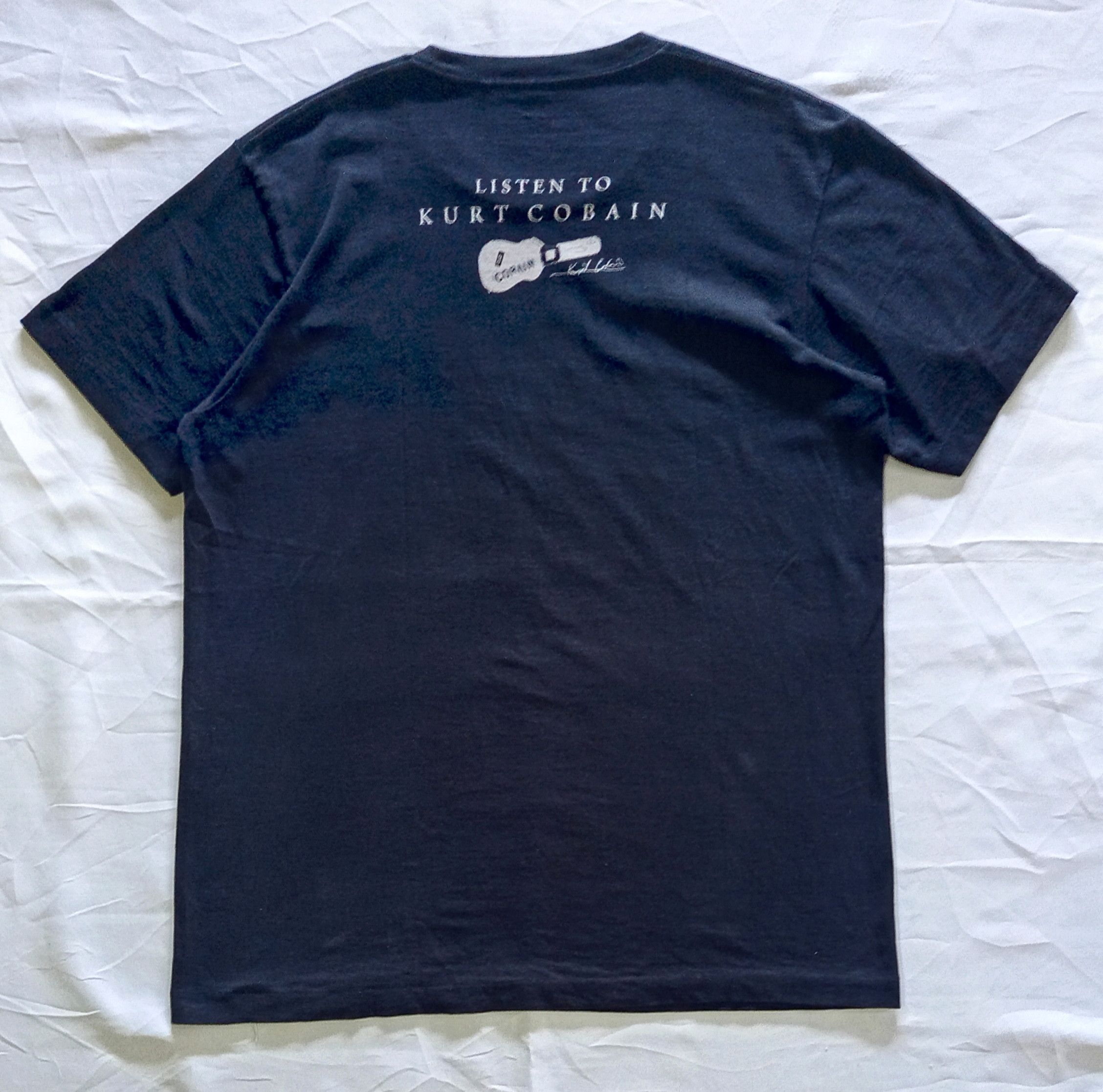 Uniqlo Uniqlo UT x Kurt Cobain Size US XL / EU 56 / 4 - 2 Thumbnail