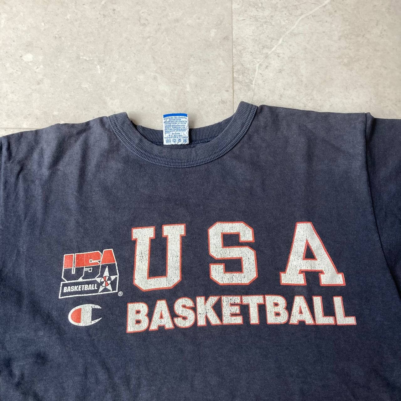 Champion Vintage 90s USA Basketball Champion Faded Tee Size US L / EU 52-54 / 3 - 2 Thumbnail