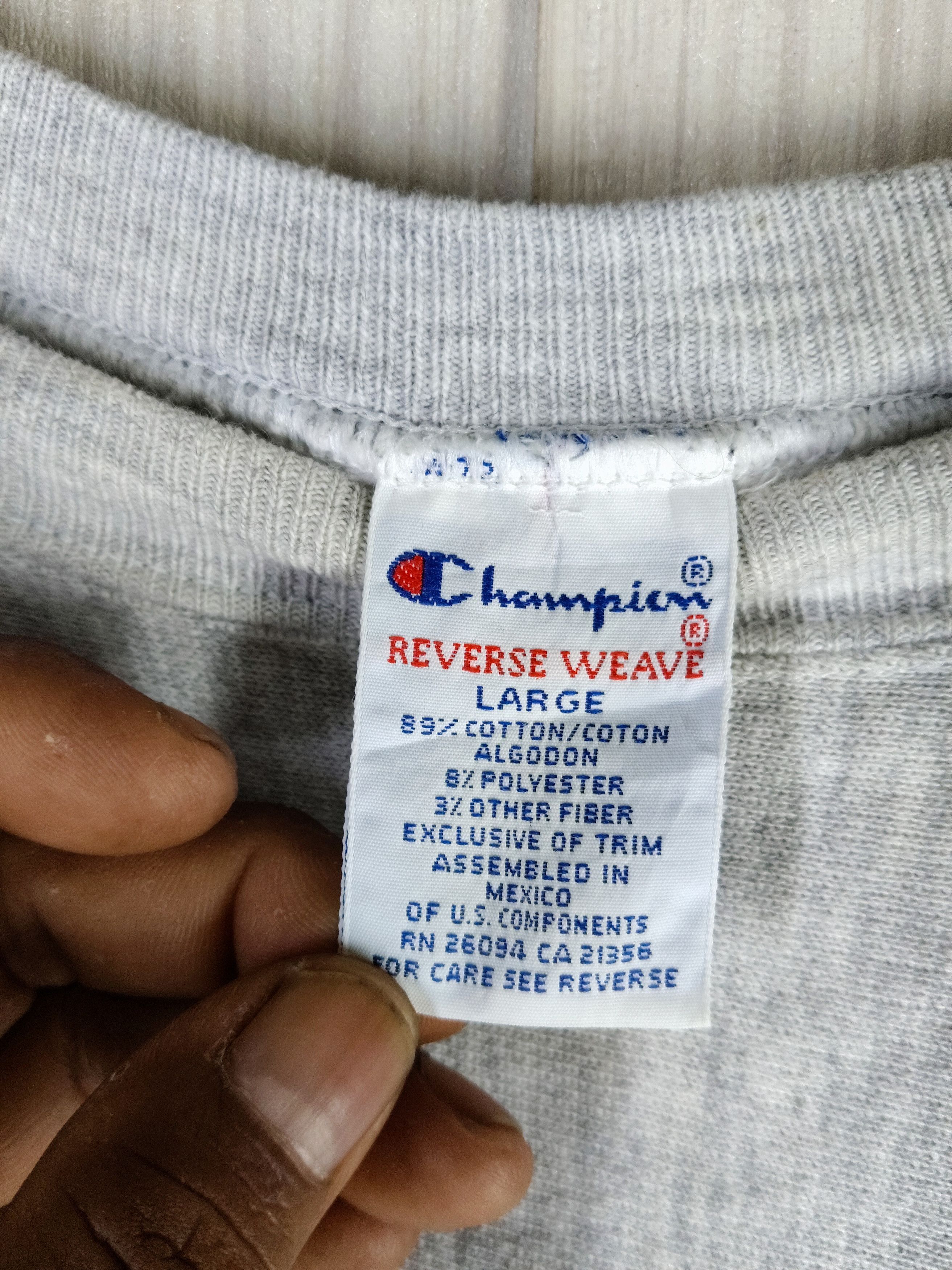 Champion Vintage 90s Champion Reverse Weave Johnson Controls Sweat Size US L / EU 52-54 / 3 - 6 Thumbnail