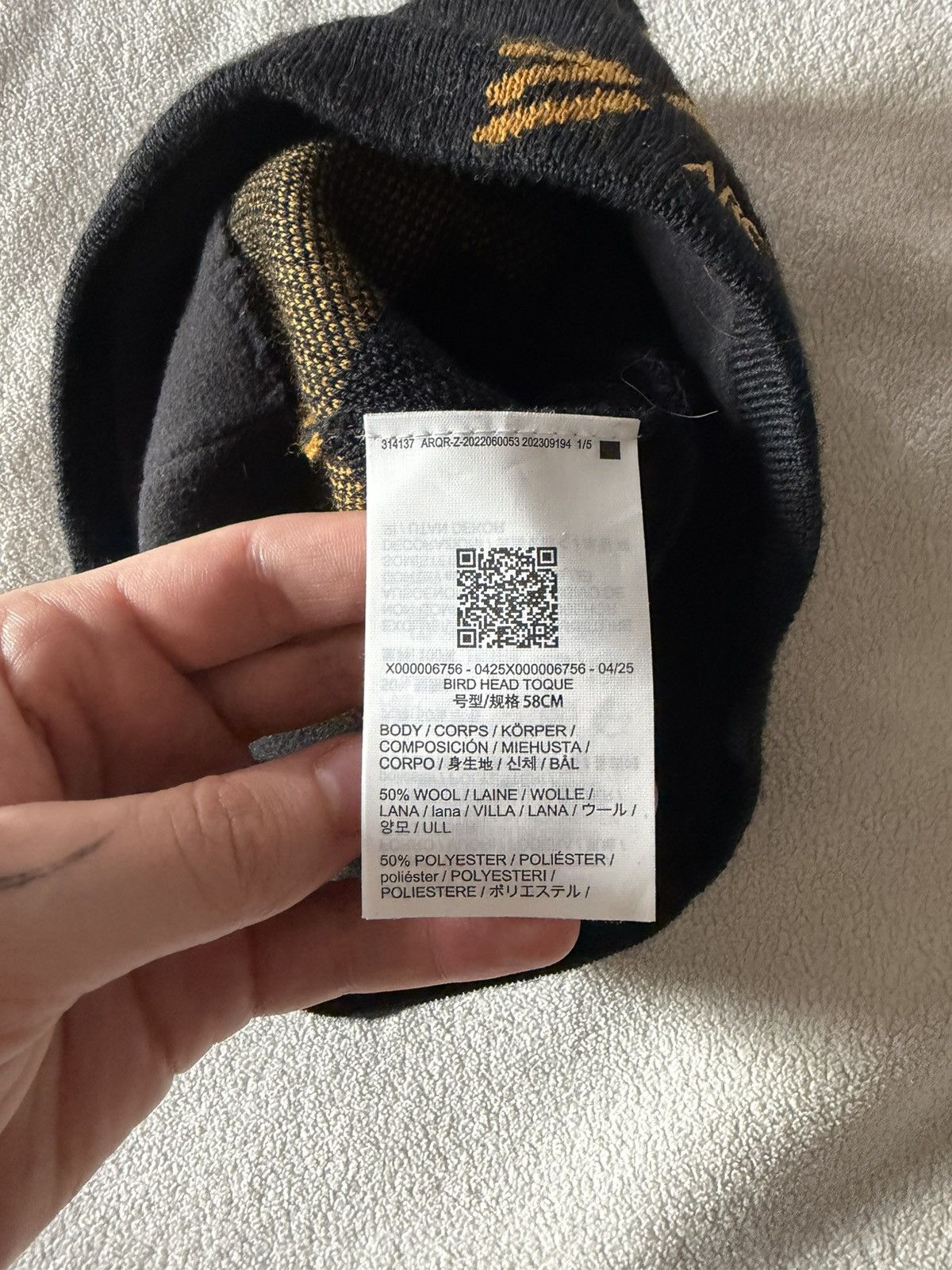 Arc'teryx Arcteryx gold and black bird toque skully Size ONE SIZE - 4 Thumbnail