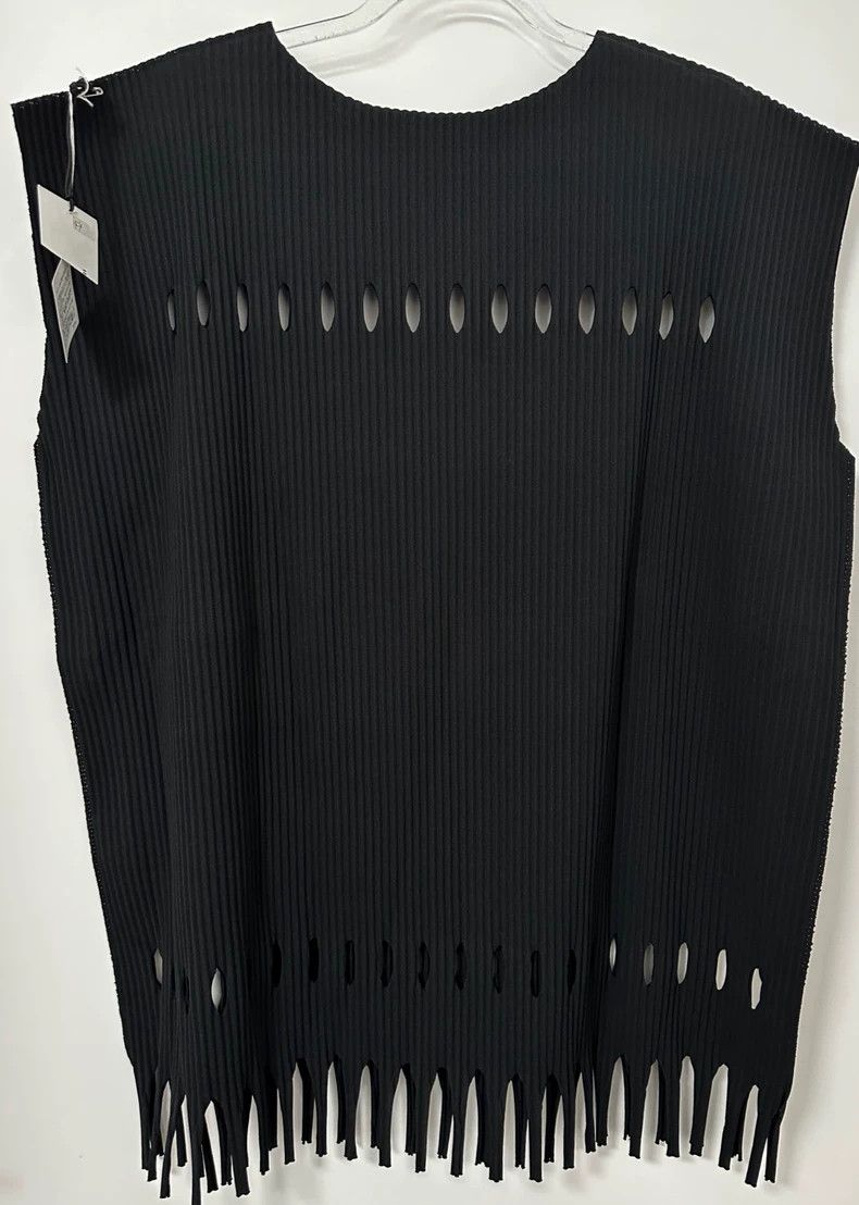 Issey Miyake issey miyake size:one size black tank top 2505-Nextarrow Size XXS / US 00 / IT 34 - 2 Thumbnail