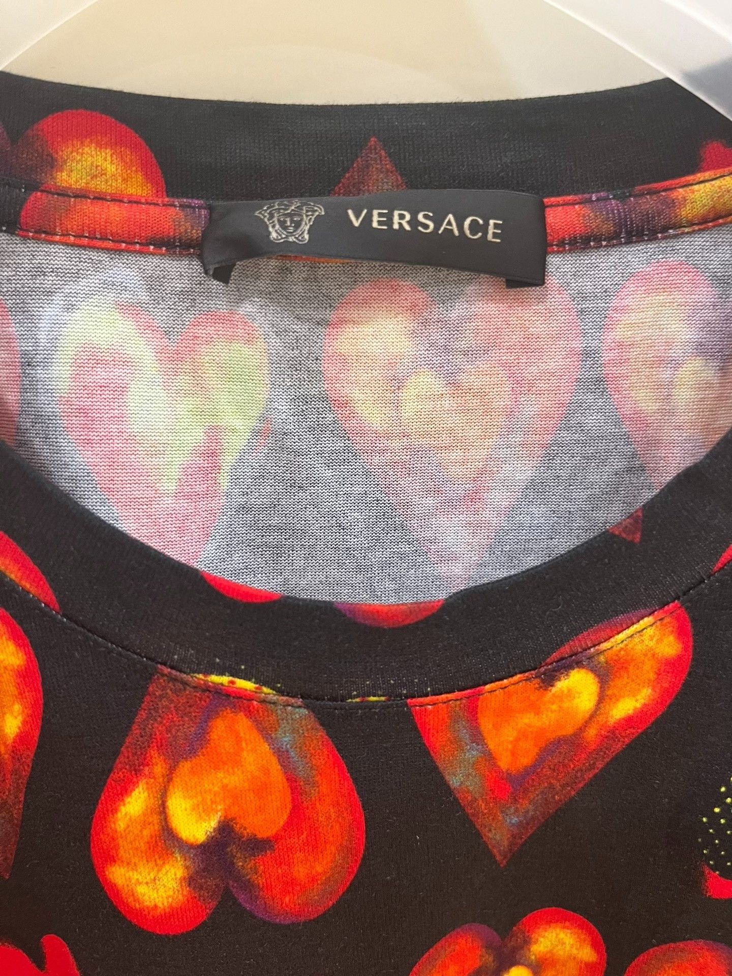 Versace Versace Heart Print T-Shirt M Size US M / EU 48-50 / 2 - 2 Thumbnail