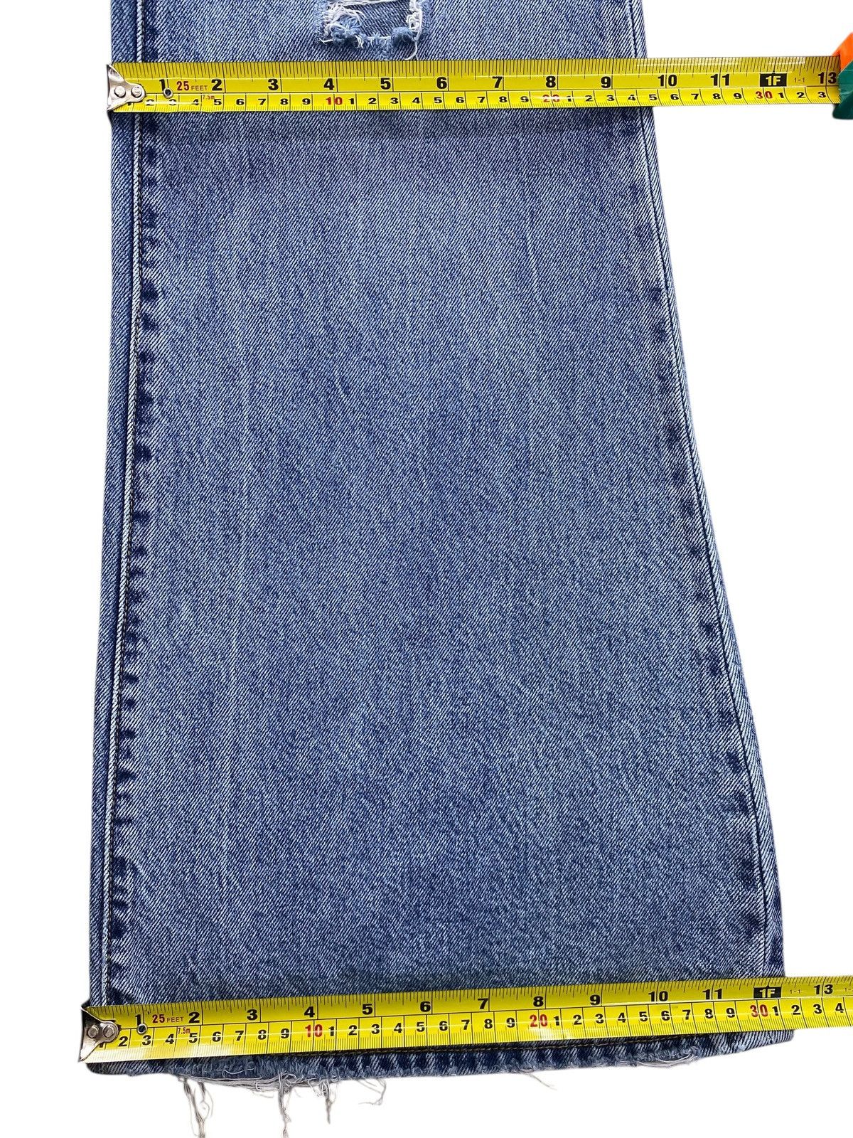 Levi's Levi’s Blue Wash Ripped Style Flare Jeans Size US 26 / EU 42 - 9 Thumbnail