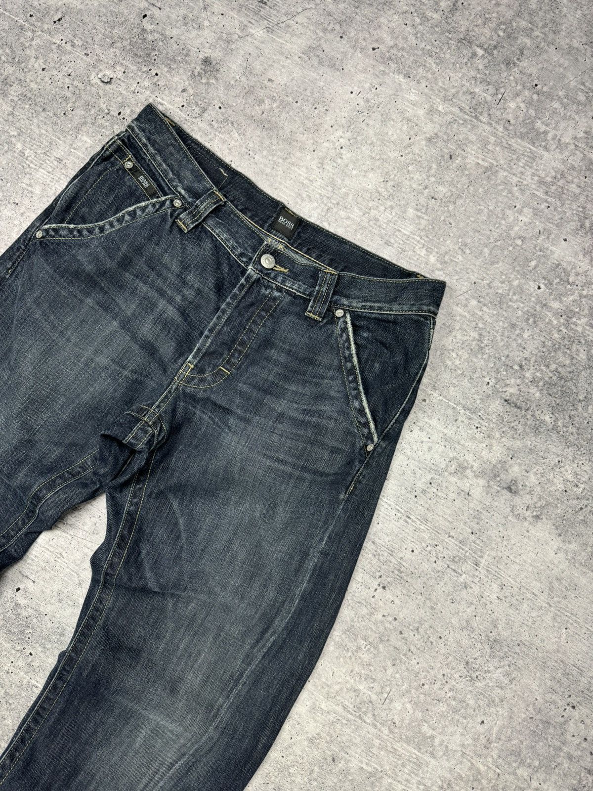 Hugo Boss × Vintage Vintage Y2K Style Hugo Boss Button Pockets Archive Jeans Size US 33 - 8 Thumbnail