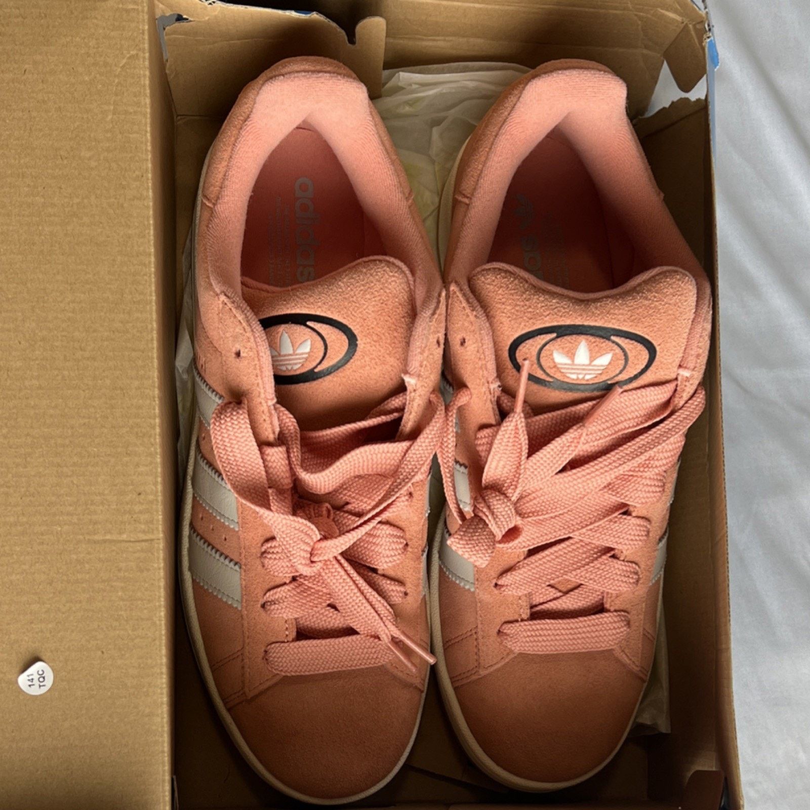 Adidas adidas Pink White Low Top Lace Up Men's Athletic Sneakers Size US 11 / EU 44 - 2 Thumbnail
