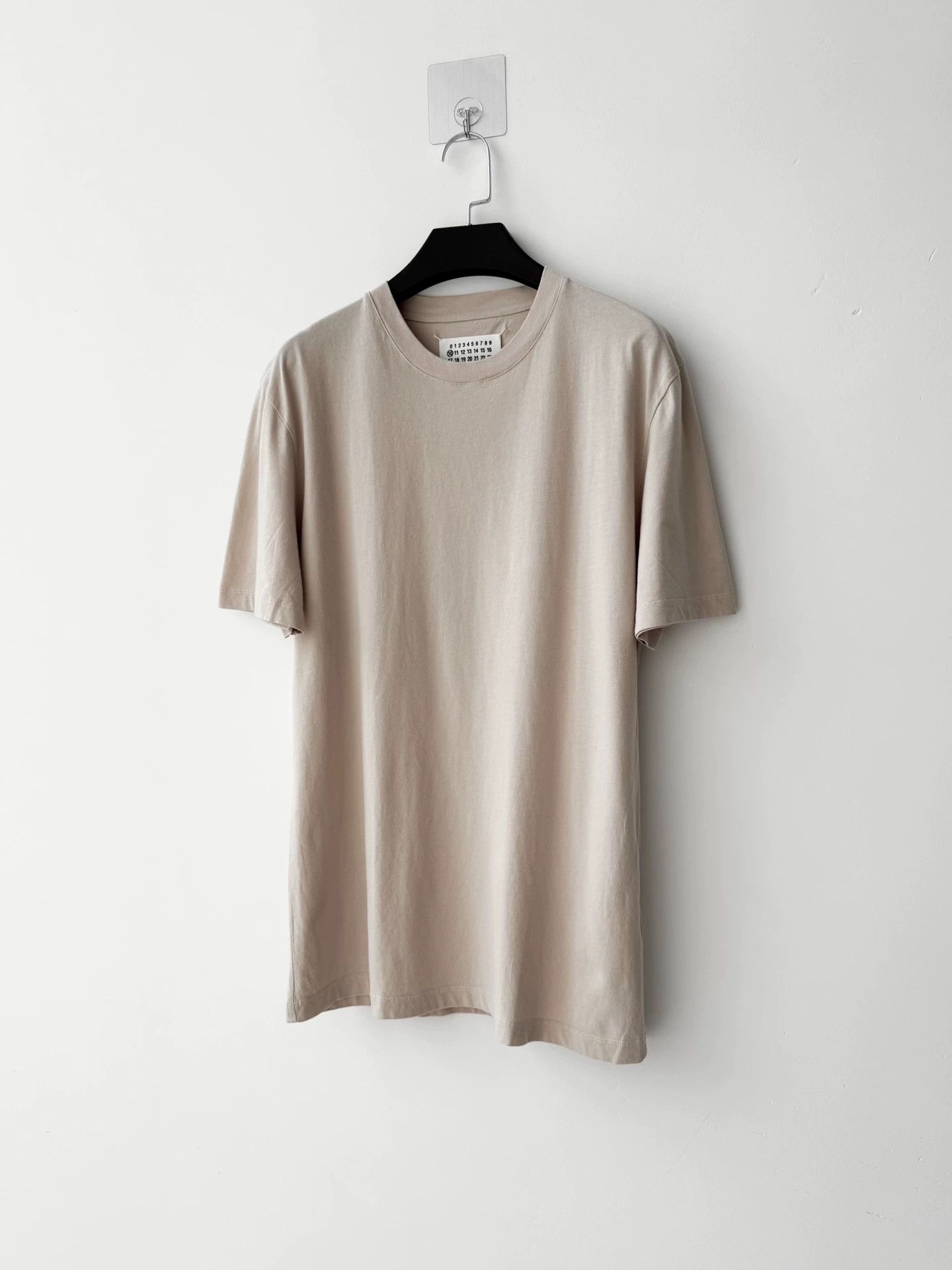 Maison Margiela Maison Margiela F/W19 Basic T-Shirt Beige 46 Size US S / EU 44-46 / 1 - 2 Thumbnail