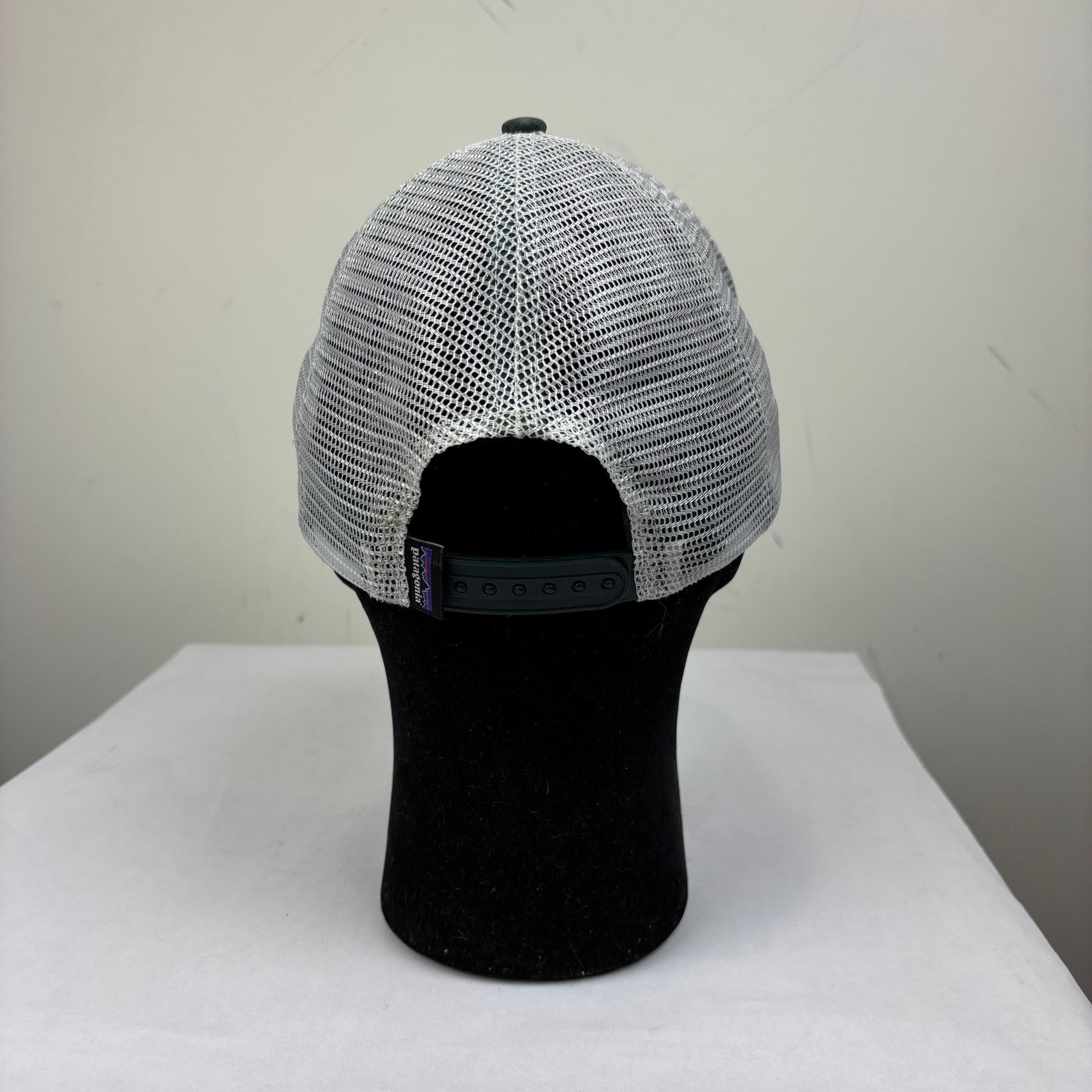 Patagonia Patagonia Black Mountain Snapback Trucker Hat p-6 logo Size ONE SIZE - 4 Thumbnail