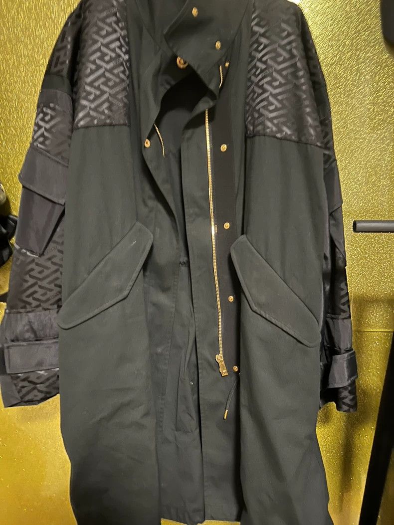 Versace Versace Long trench coat Size US M / EU 48-50 / 2 - 1 Thumbnail