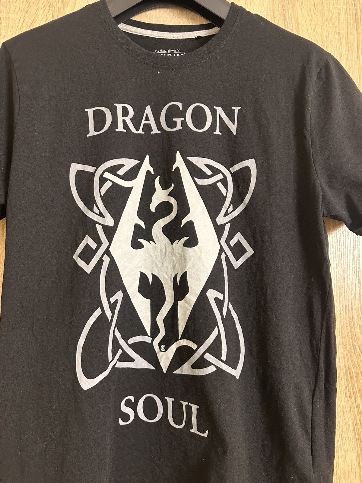 Nintendo 🔥 The Elder Scrolls V Skyrim T Shirt Dark Souls Elden Ring Size US XL / EU 56 / 4 - 2 Thumbnail