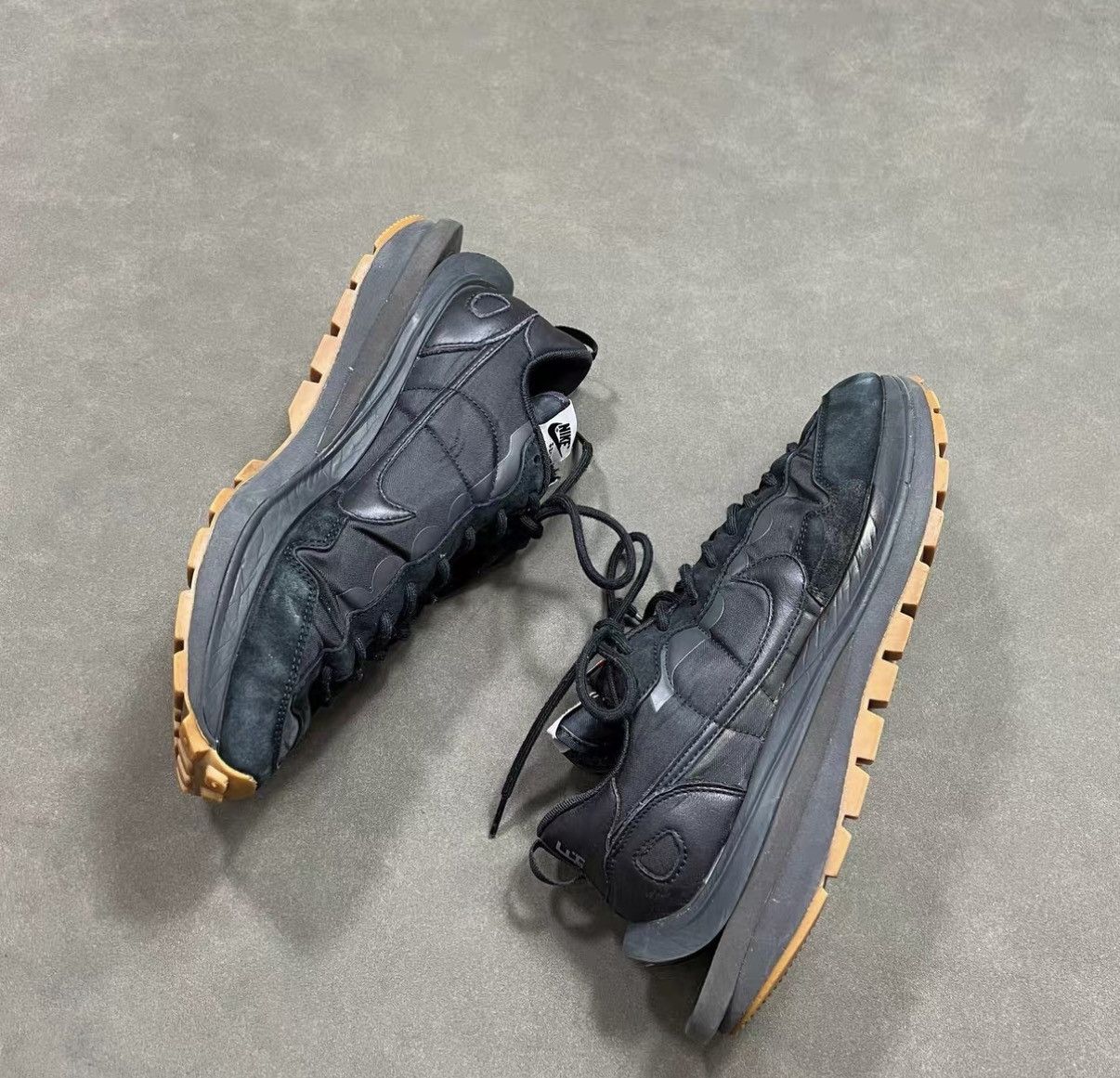 Sacai Sacai x Nike VaporWaffle Sneakers Collaboration J16 Size US 9.5 / EU 42-43 - 3 Thumbnail