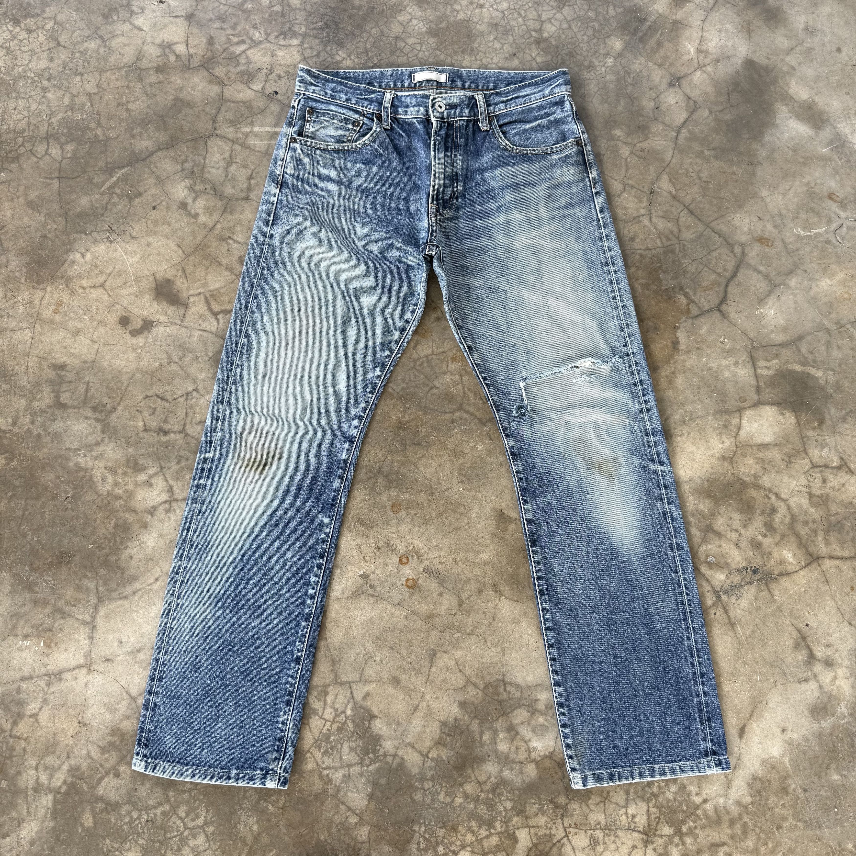 Japanese Brand Vintage Japanese Selvedge Denim Faded Ripped Jean W33x30 Size US 32 / EU 48 - 2 Thumbnail