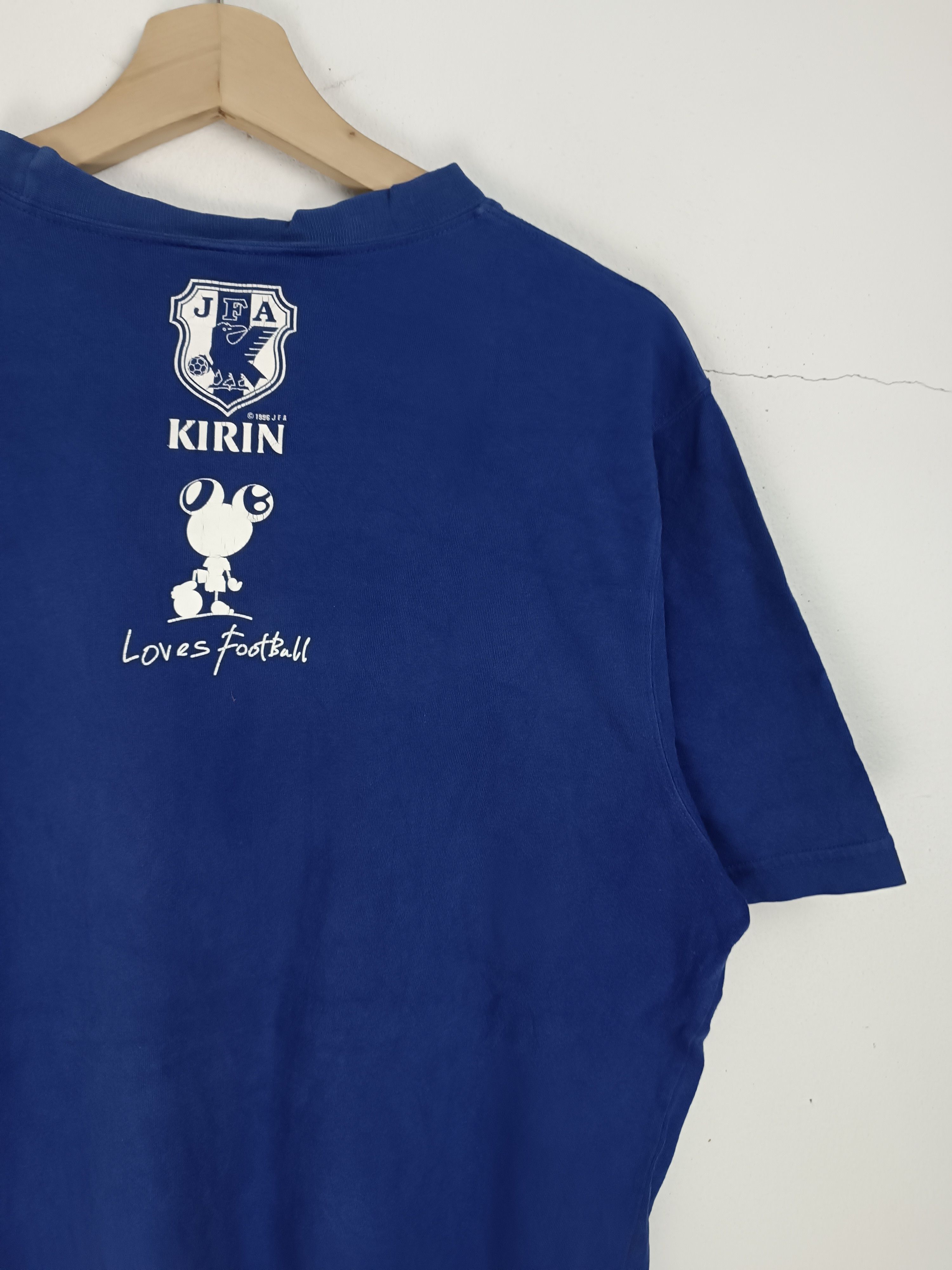Vintage VINTAGE 90'S KIRIN JAPAN X MURAKAMI TAKASHIPOM FOOTBALL TEE Size US L / EU 52-54 / 3 - 14 Thumbnail