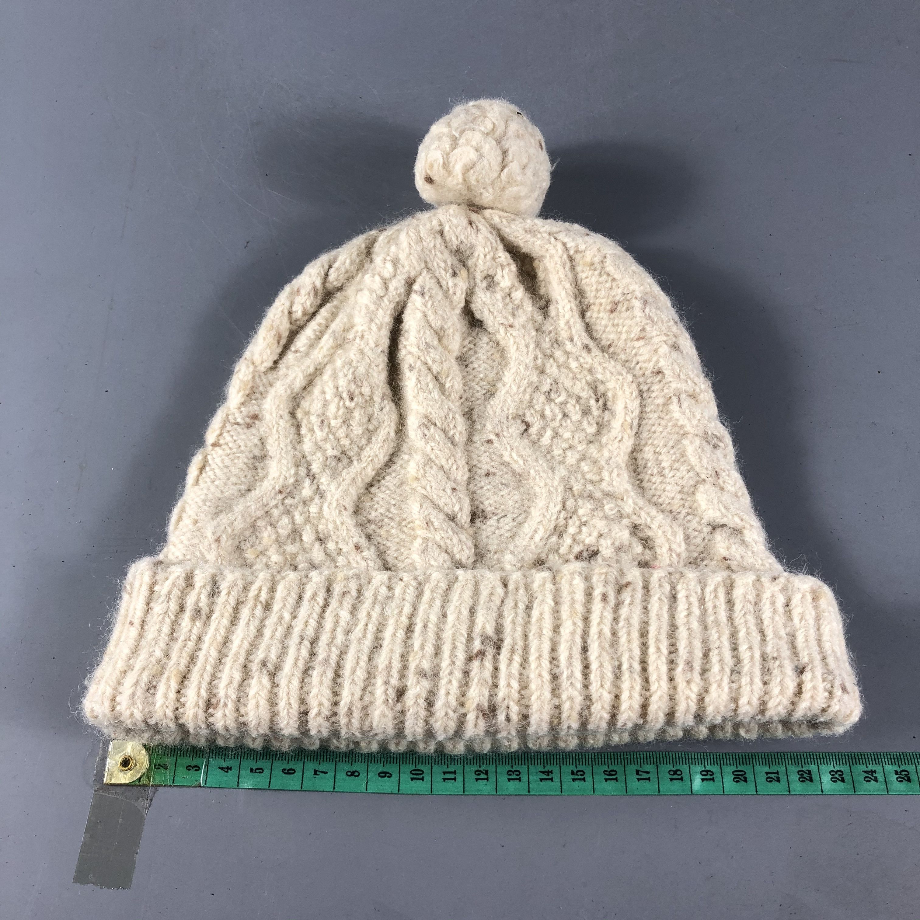 Vintage Cable Knit Bobble Beanie Snowcap Snow Hat B645 Size ONE SIZE - 3 Thumbnail