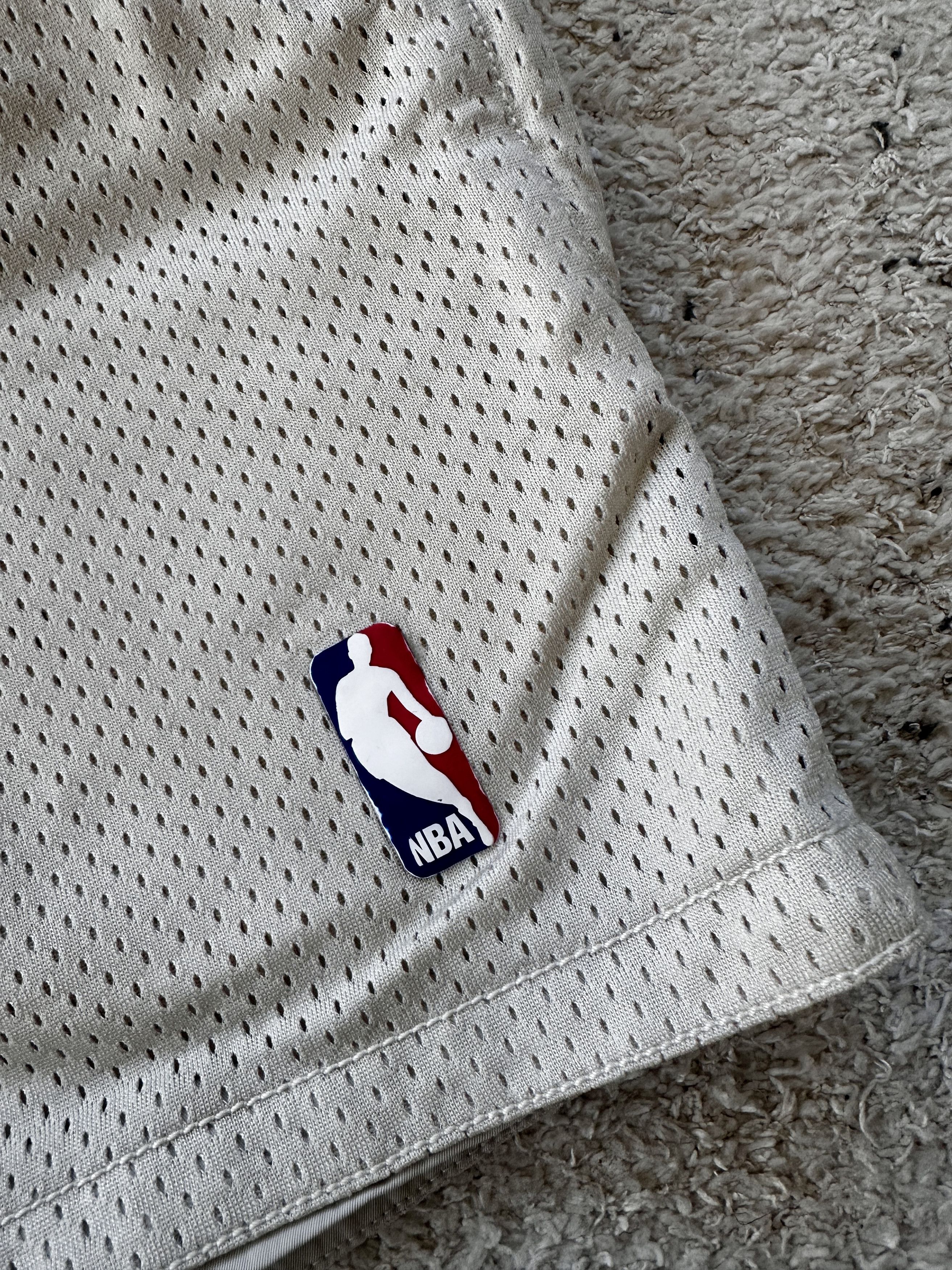 Fear of God × Nike Nike x Fear of God NRG Basketball Shorts (Light Cream) Size US 30 / EU 46 - 3 Thumbnail