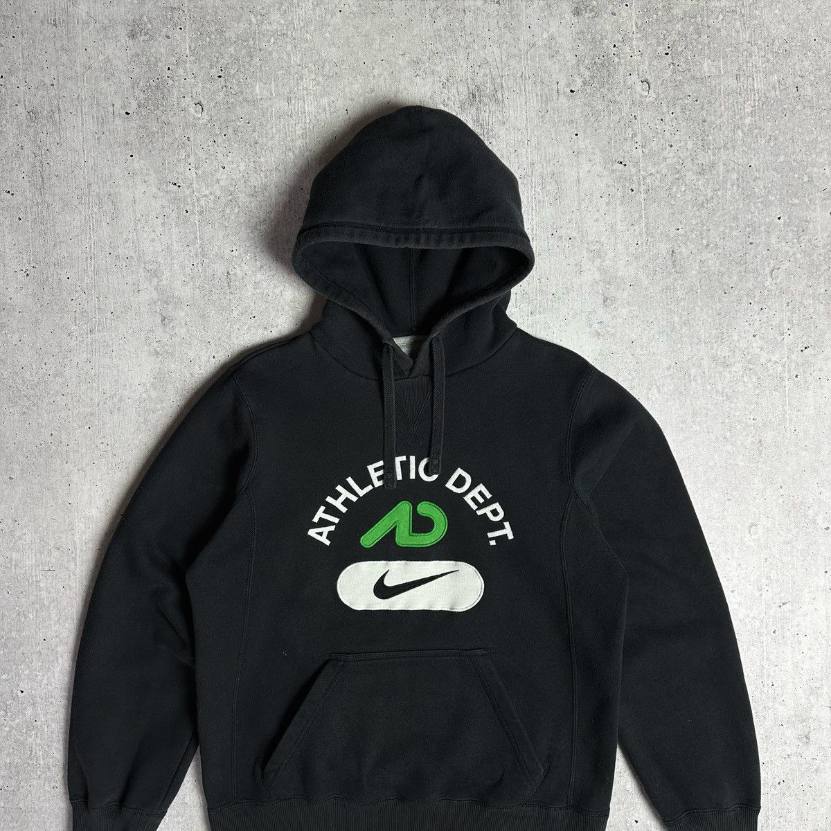 Nike × Vintage Athletic Dept Nike Vintage Hoodie Big Logo Boxy Y2k Style Size US S / EU 44-46 / 1 - 2 Thumbnail
