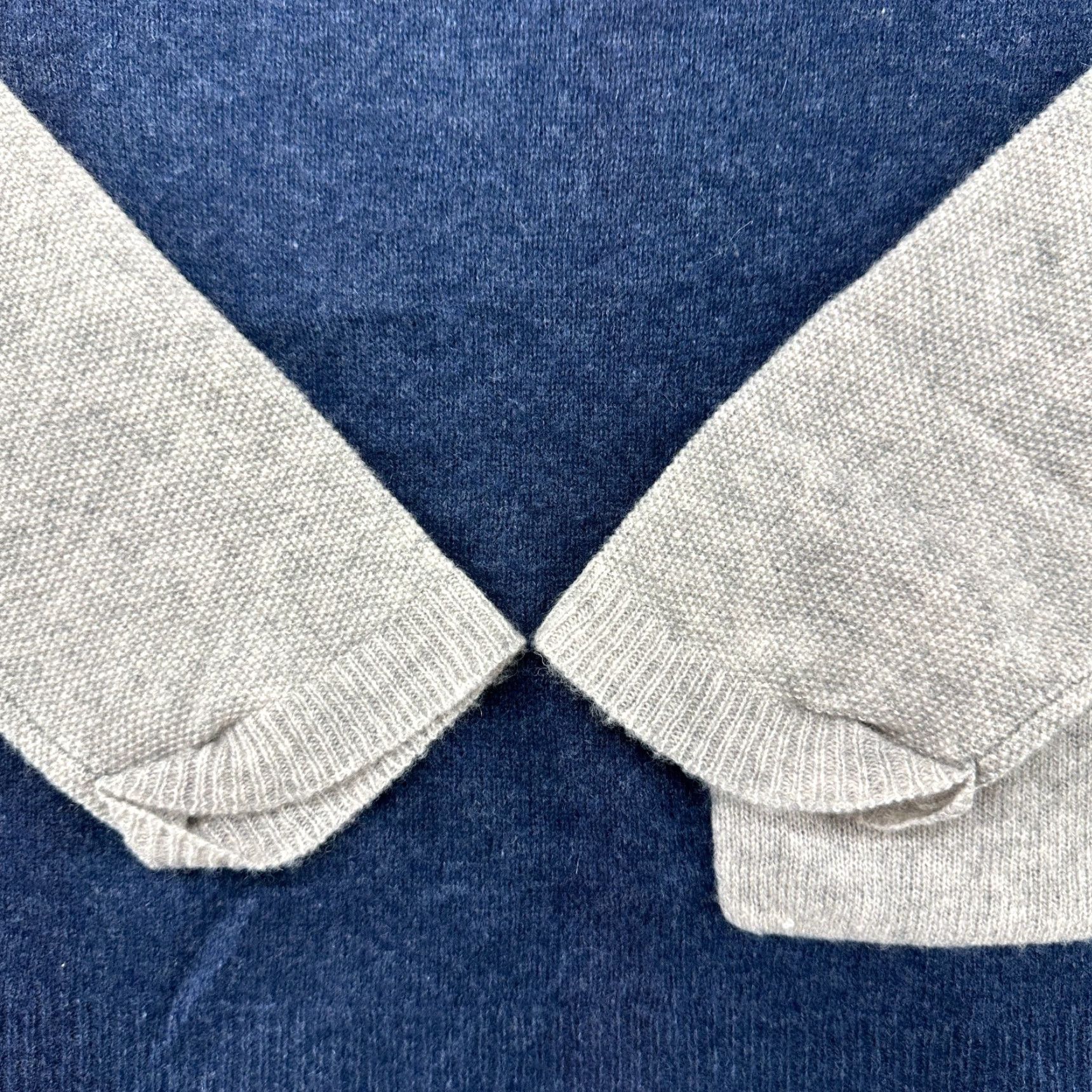 Vintage Philosophy Dane Lewis Sweater Womens L Blue Grey Pocket Long Sleeve Cashmere Size L / US 10 / IT 46 - 2 Thumbnail