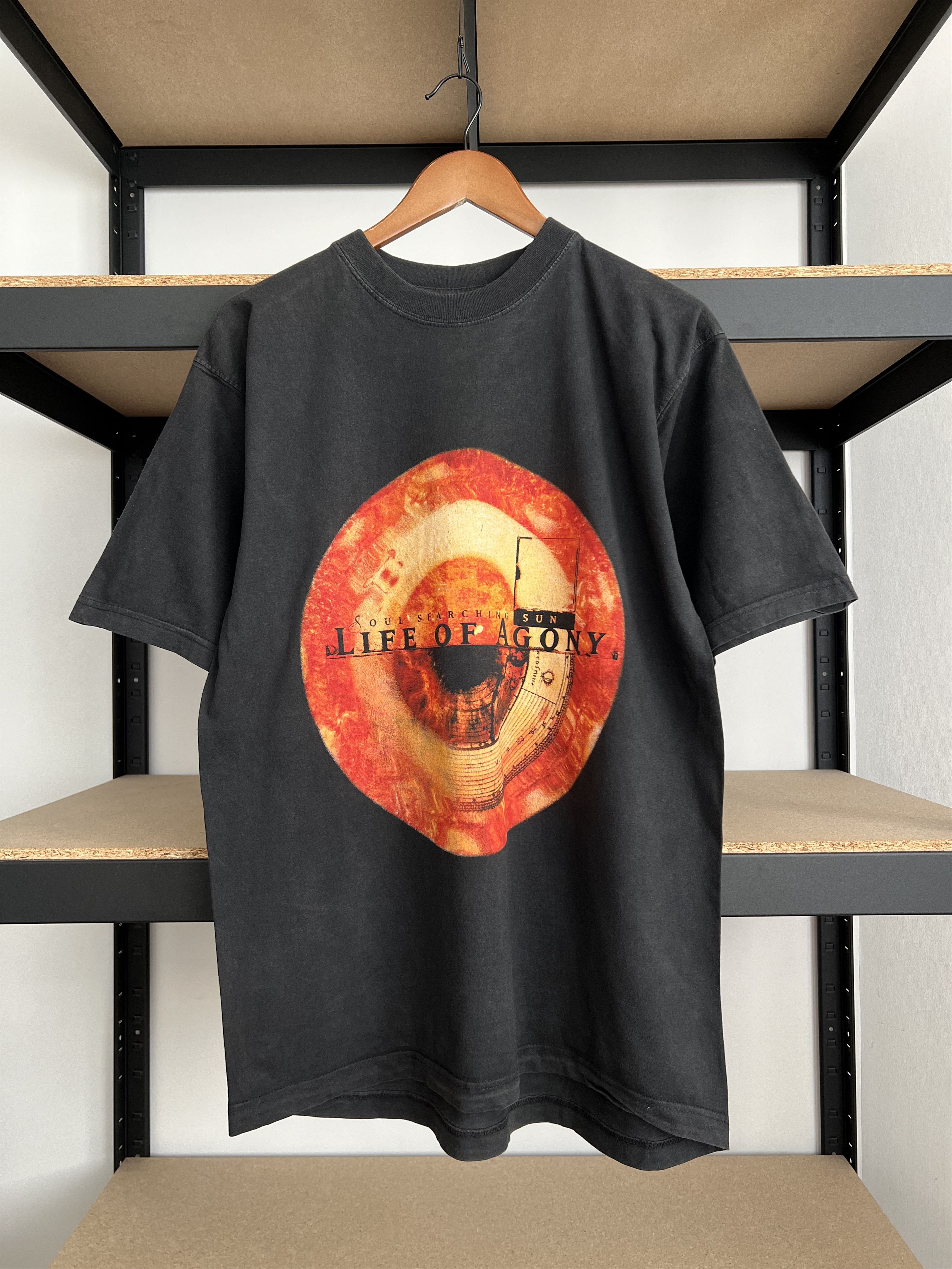 Band Tees Vintage 1997 Life of Agony Soul Searching Sun Metal Band Tee Size US L / EU 52-54 / 3 - 1 Thumbnail