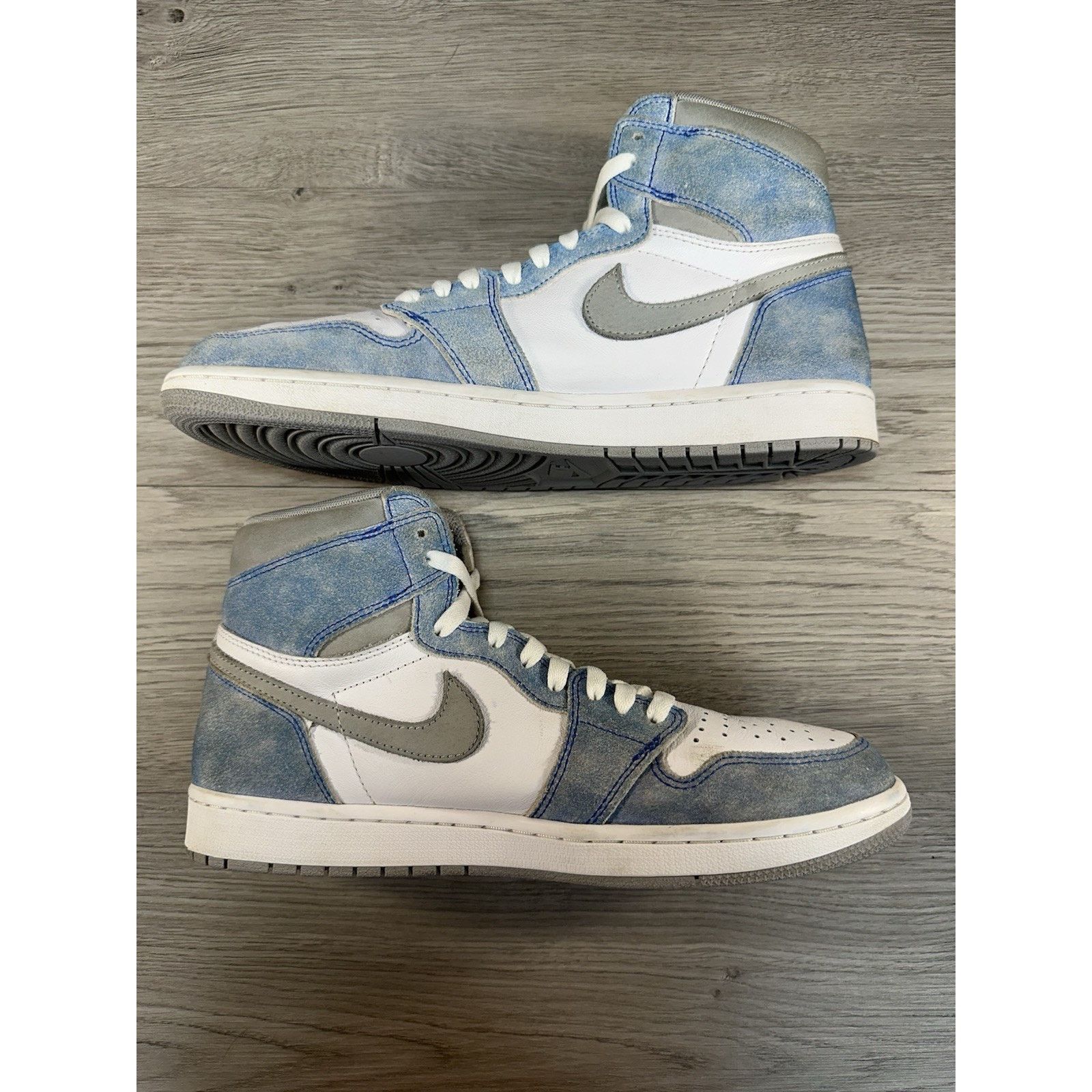 Jordan Brand Jordan 1 Retro OG High Hyper Royal - Size 10.5 Size US 10.5 / EU 43-44 - 3 Thumbnail