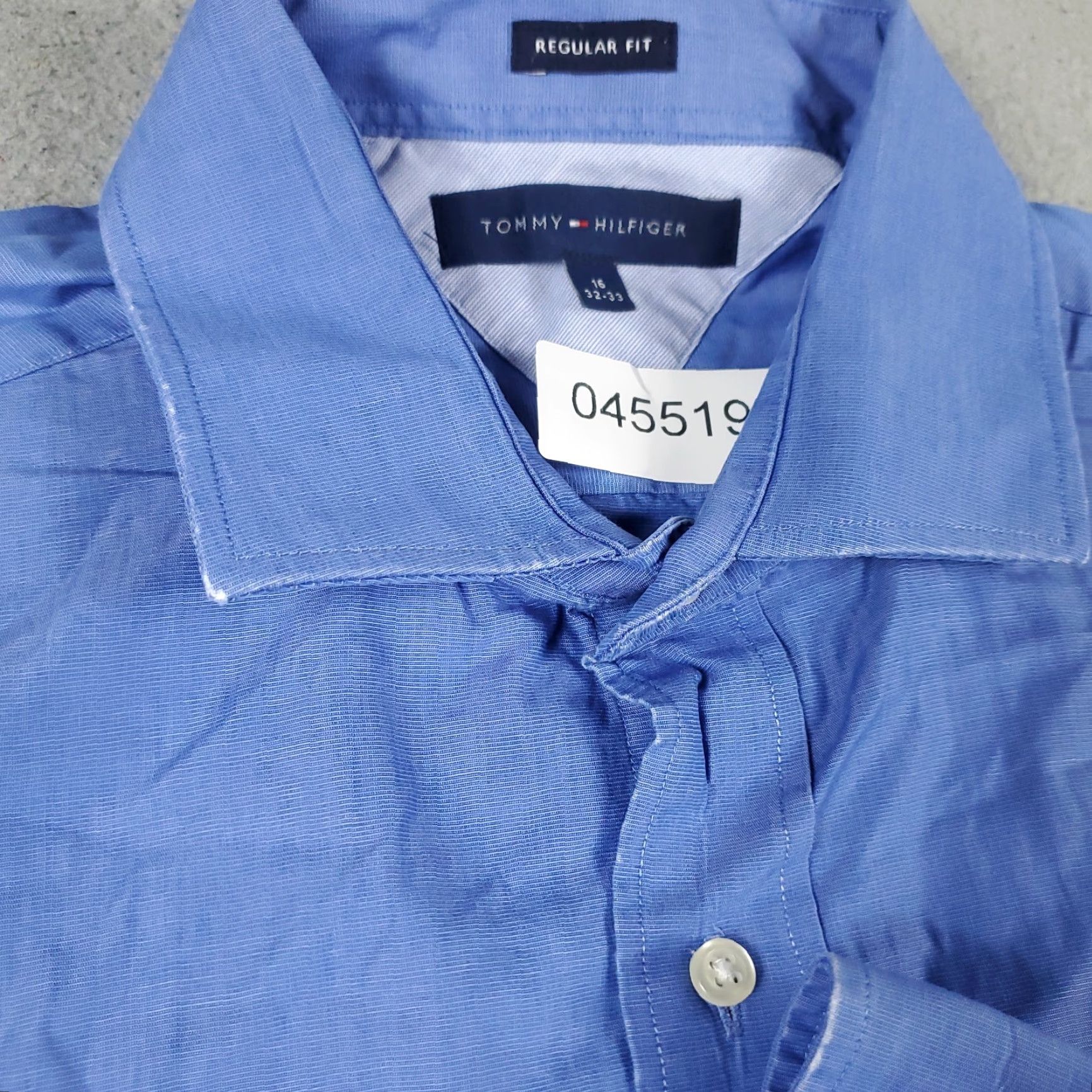 Tommy Hilfiger Tommy Hilfiger Dress Shirt Men’s 16 Blue Long Sleeve Button-Up Casual Formal Preppy Size 42R - 4 Thumbnail