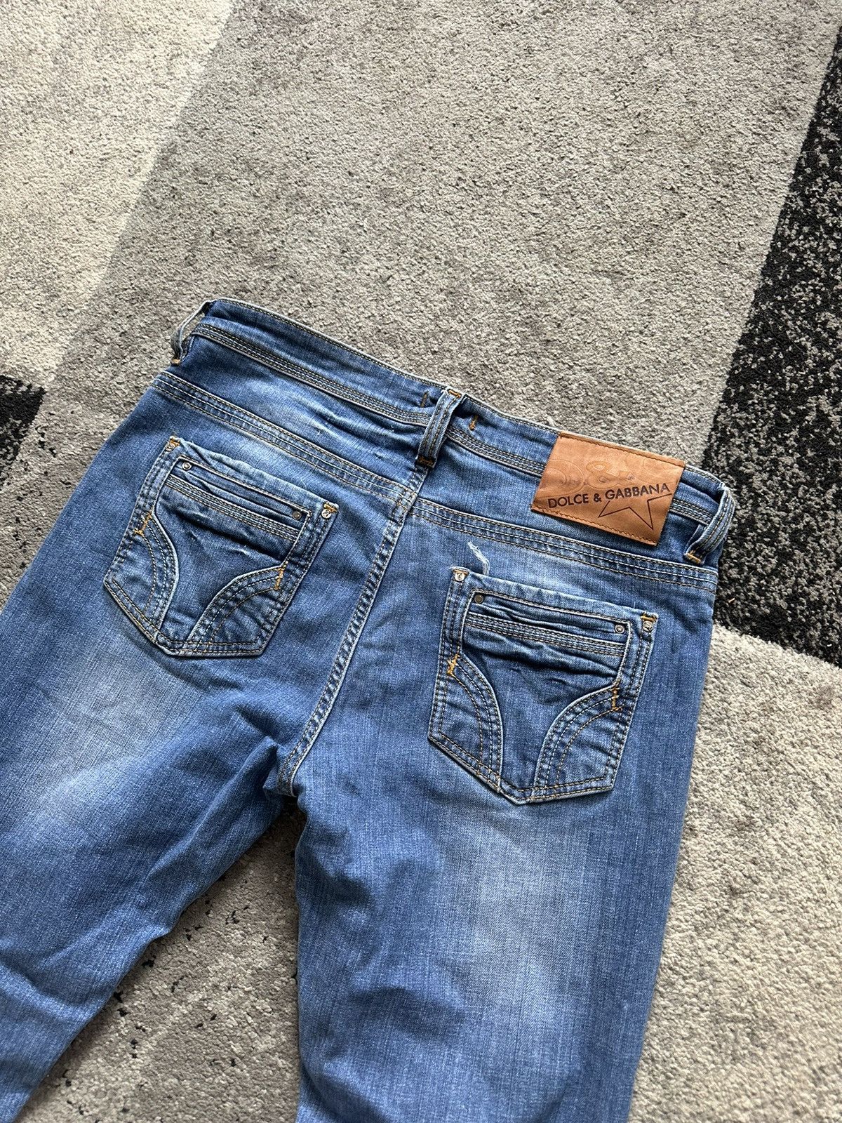Dolce & Gabbana Vintage Dolce & Gabbana Faded Wash Style Jeans Size US 34 / EU 50 - 3 Thumbnail